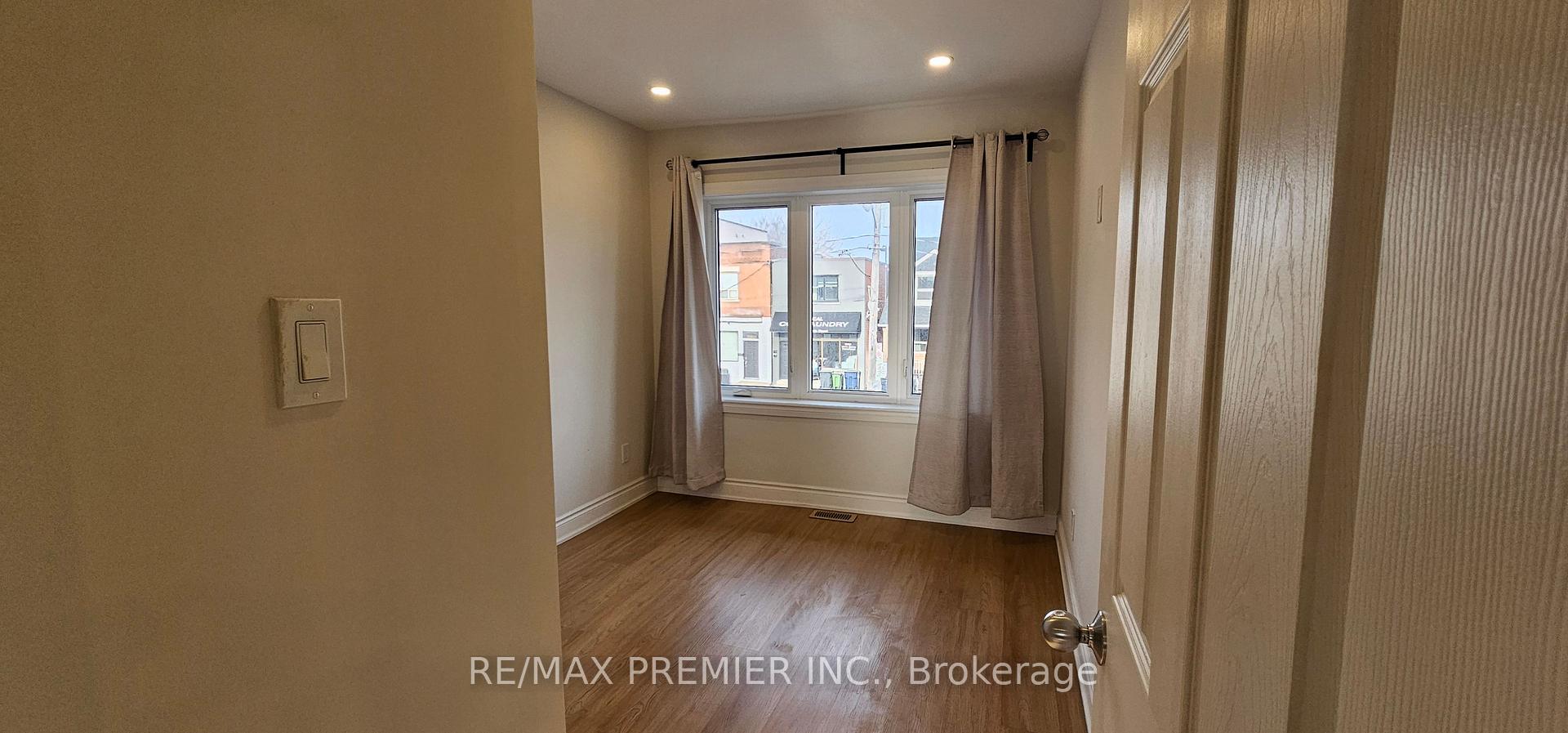 Photo 10 of 2028 Dufferin Street, Toronto, Caledonia-Fairbank — HOMEH