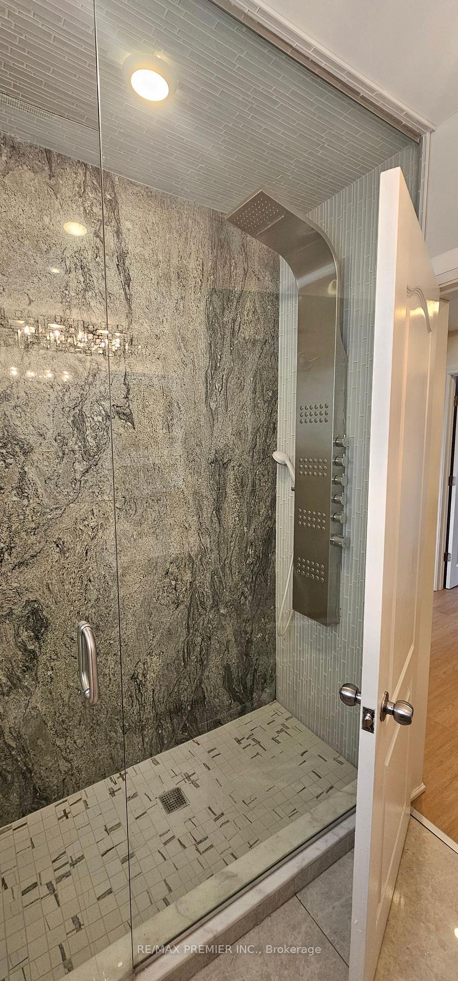 Photo 17 of 2028 Dufferin Street, Toronto, Caledonia-Fairbank — HOMEH