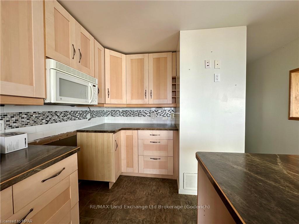 Photo 8 of 77499 Melena Drive, Bluewater, Bayfield — HOMEH