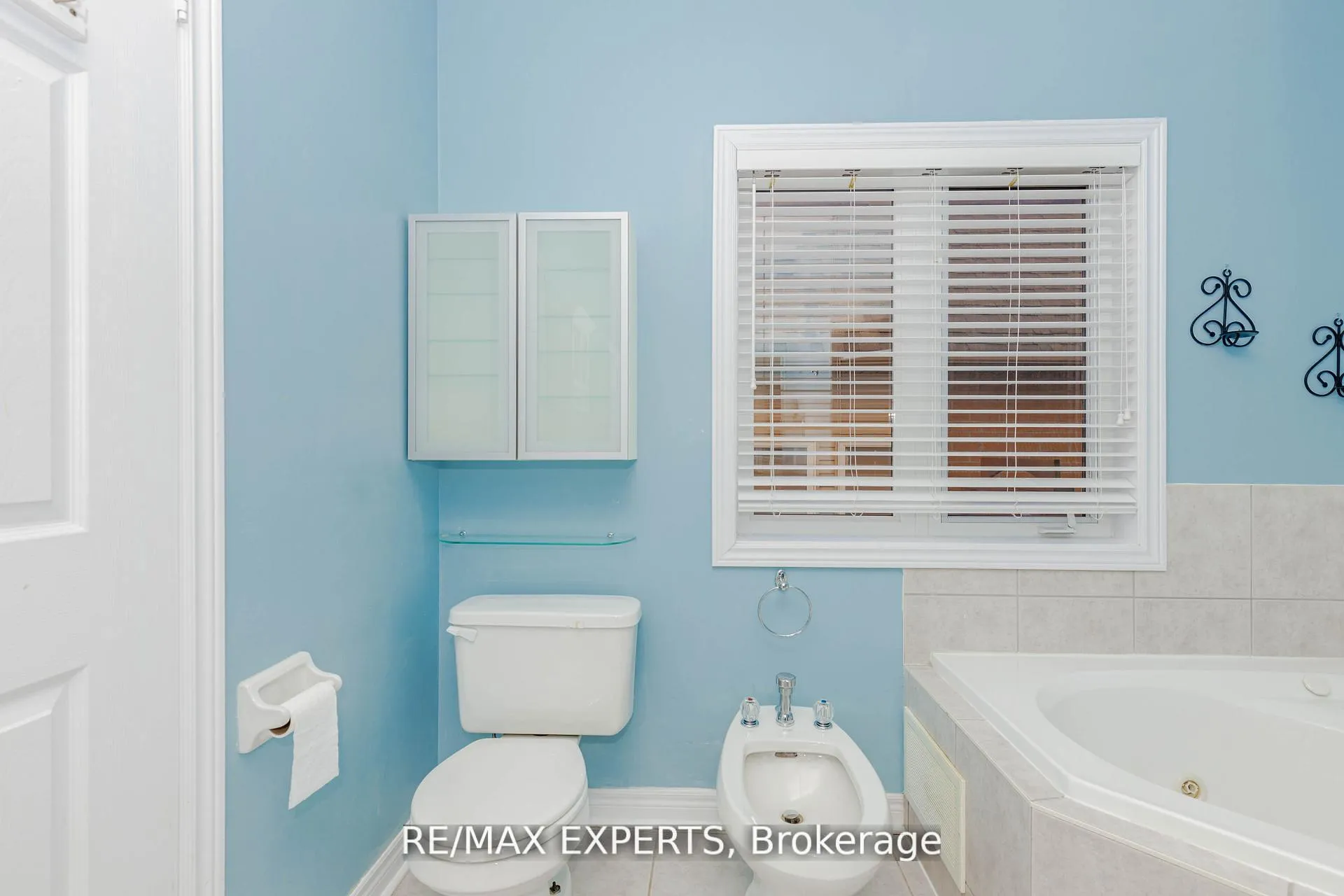 Photo 25 of 150 Saint Nicholas Crescent, Vaughan, Vellore Village — HOMEH