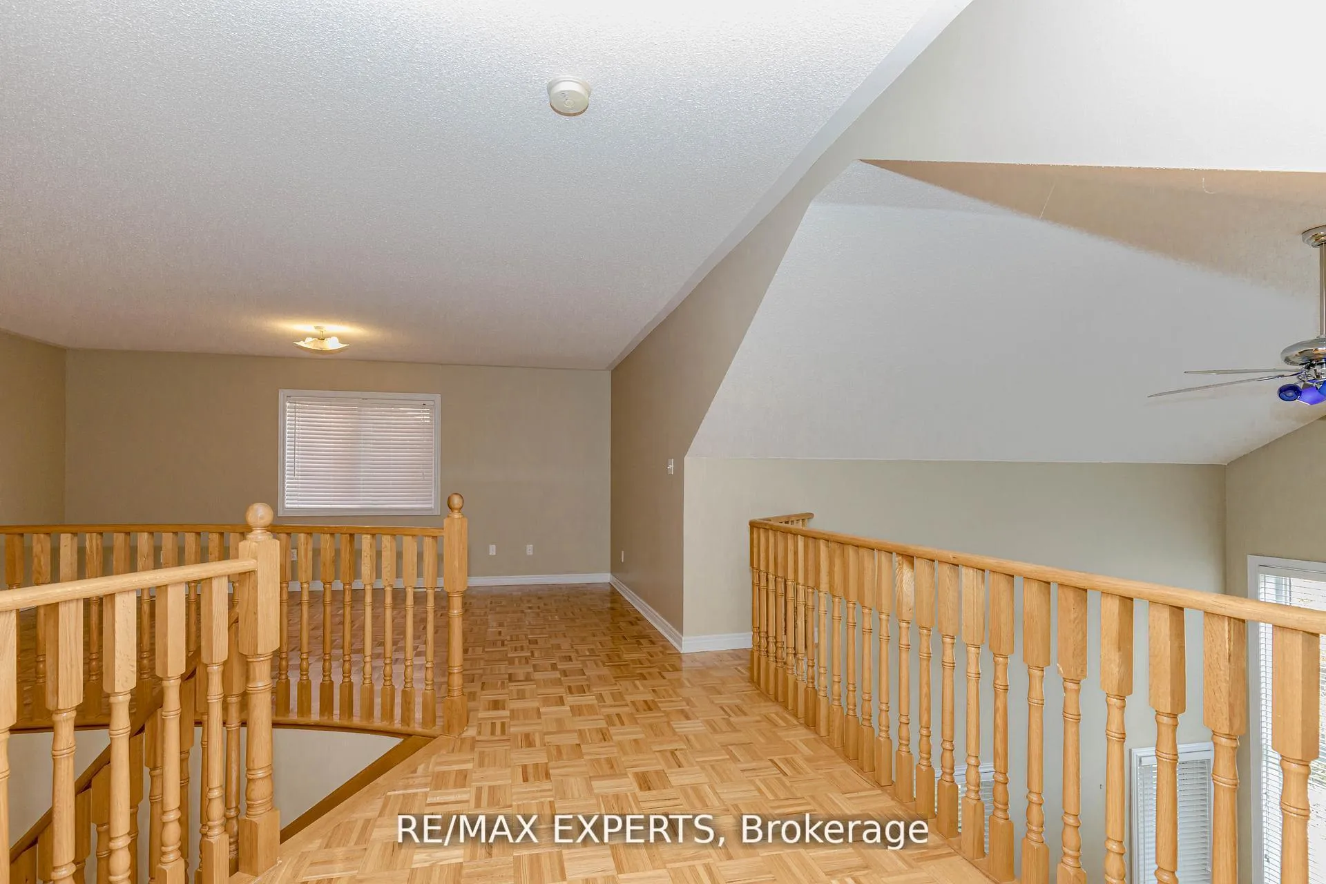 Photo 30 of 150 Saint Nicholas Crescent, Vaughan, Vellore Village — HOMEH