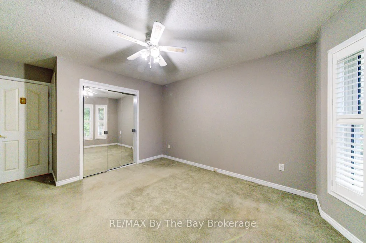 Photo 33 of 34 Topaz Street, Wasaga Beach — HOMEH