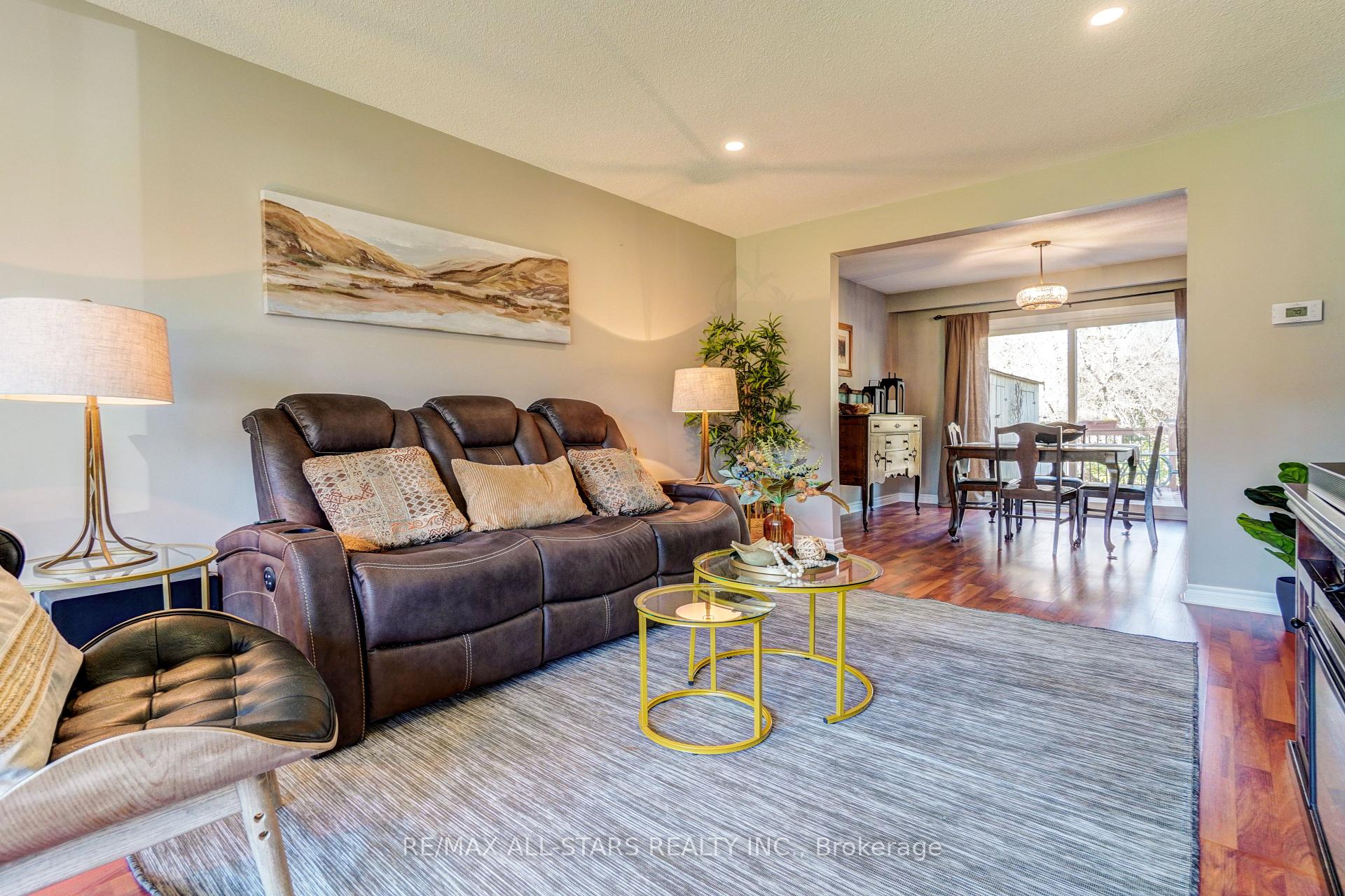 Photo 5 of 131 Colborne Street, Uxbridge — HOMEH