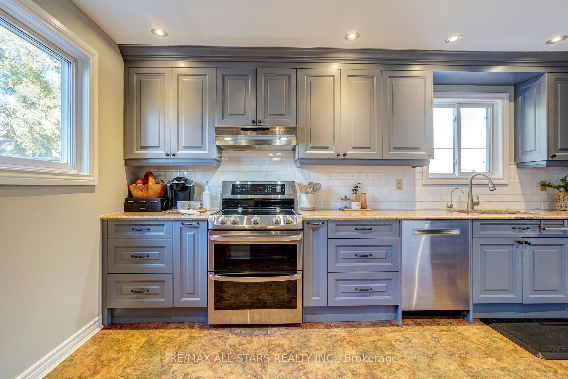 Photo 11 of 131 Colborne Street, Uxbridge — HOMEH