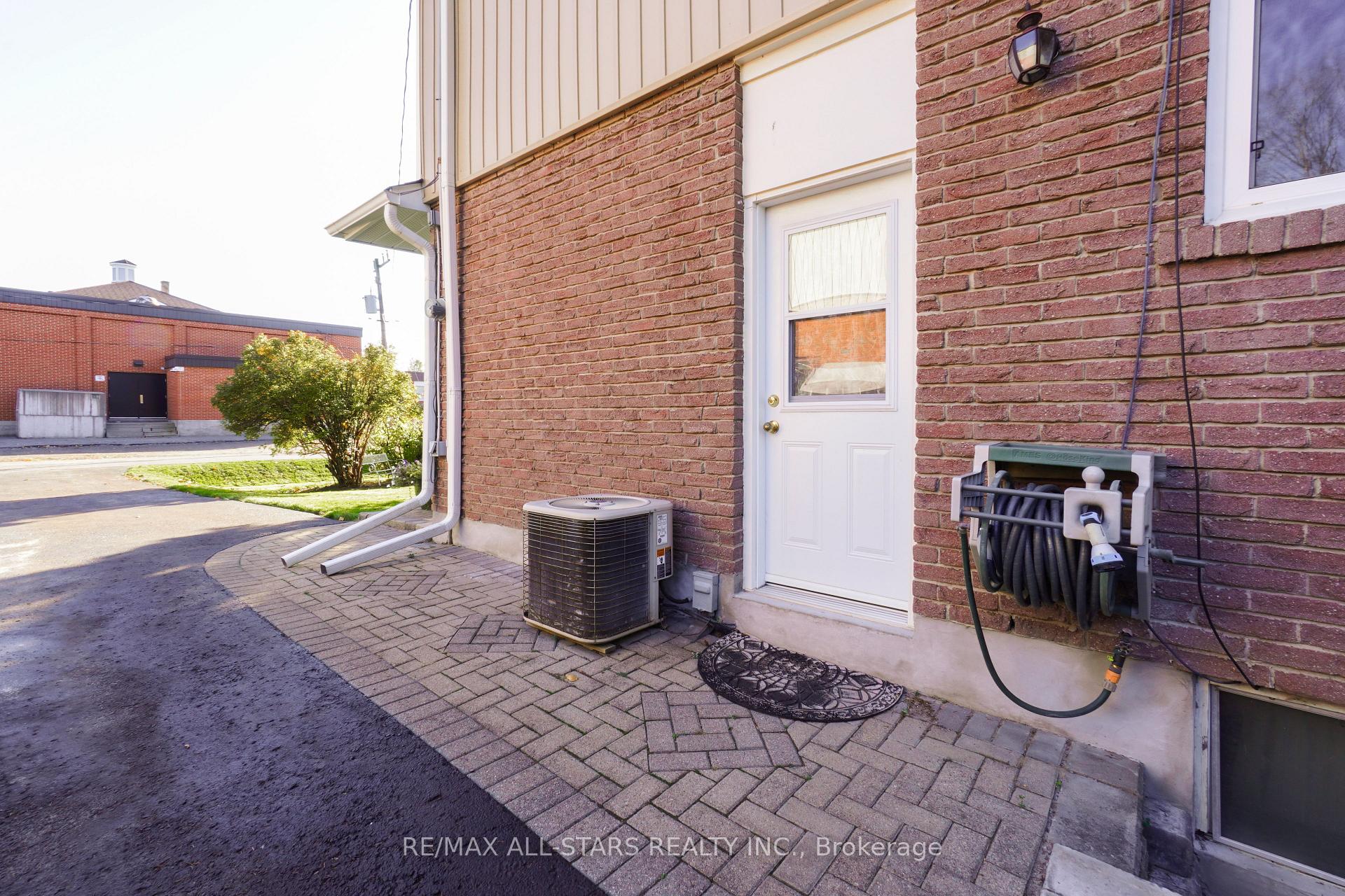 Photo 38 of 131 Colborne Street, Uxbridge — HOMEH