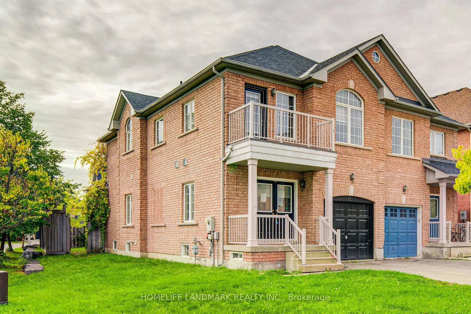 Photo 2 of 86 Andes Crescent, Vaughan, Vellore Village — HOMEH