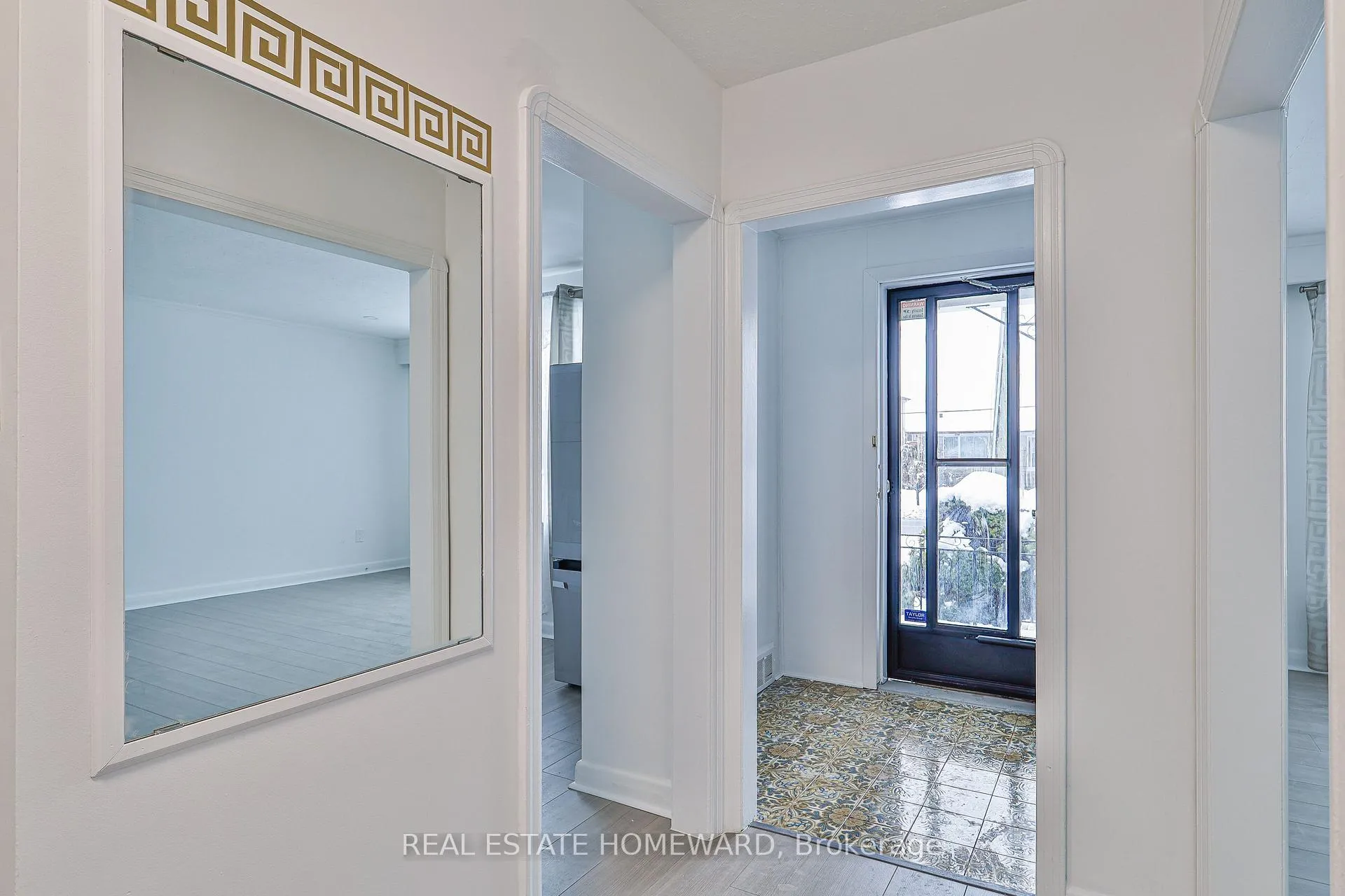Photo 5 of Unit Main, 104 Crestwood Road, Vaughan, Crestwood-Springfarm-Yorkhill — HOMEH