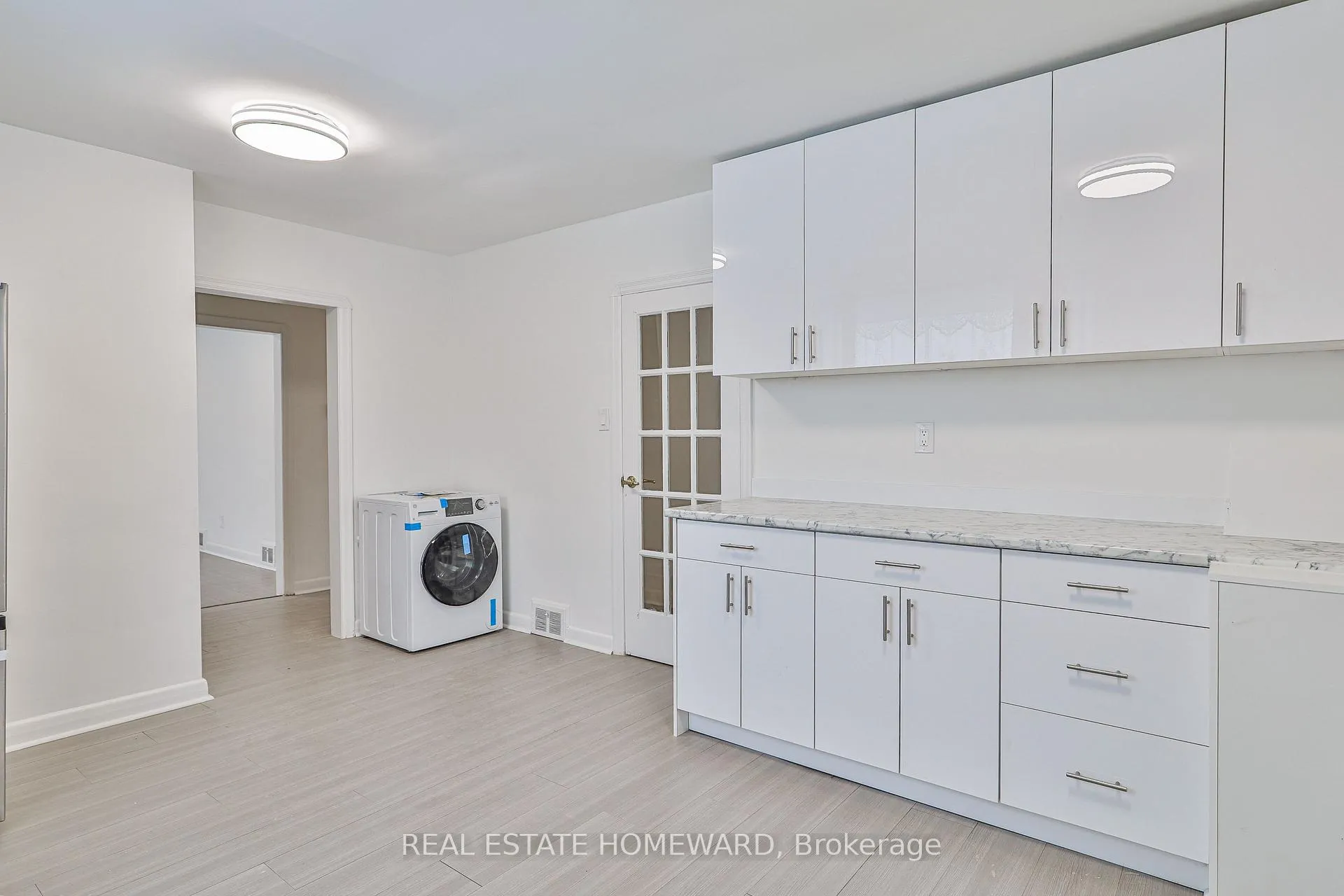Photo 12 of Unit Main, 104 Crestwood Road, Vaughan, Crestwood-Springfarm-Yorkhill — HOMEH