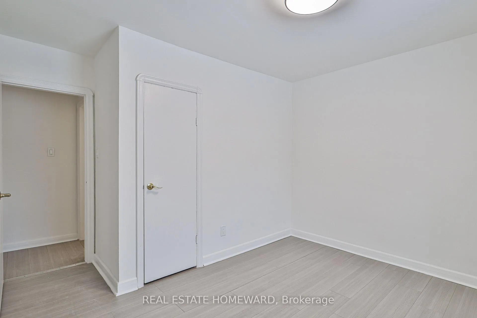 Photo 20 of Unit Main, 104 Crestwood Road, Vaughan, Crestwood-Springfarm-Yorkhill — HOMEH