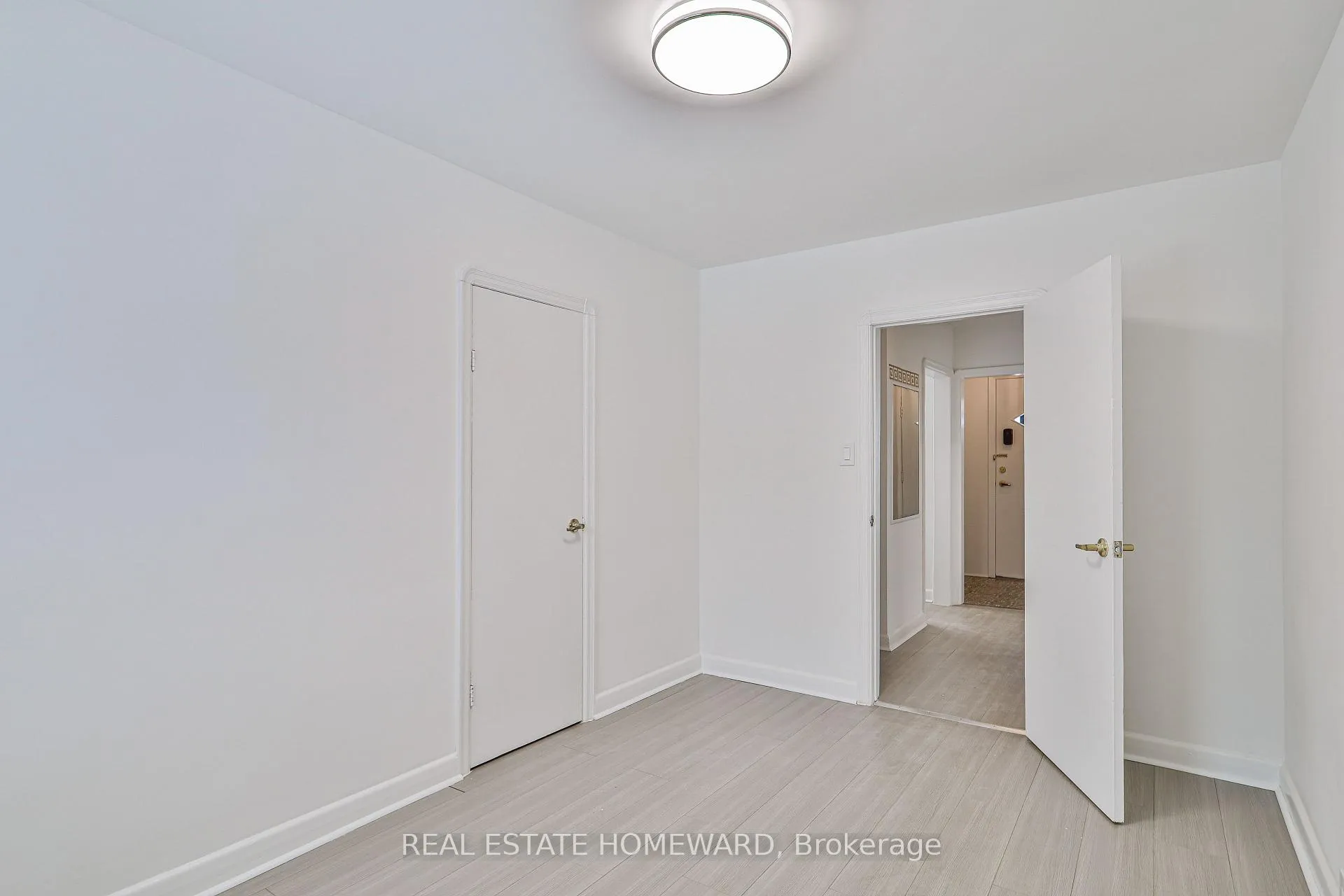 Photo 23 of Unit Main, 104 Crestwood Road, Vaughan, Crestwood-Springfarm-Yorkhill — HOMEH