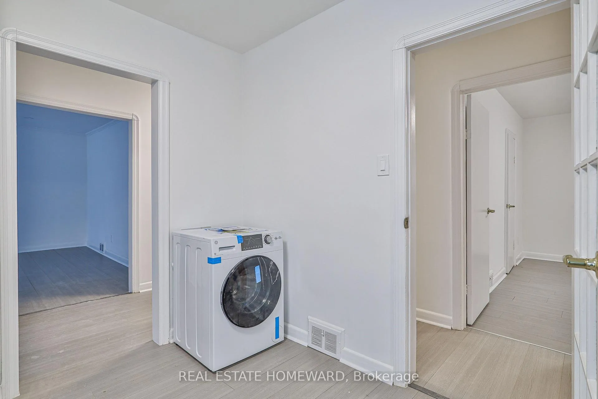 Photo 26 of Unit Main, 104 Crestwood Road, Vaughan, Crestwood-Springfarm-Yorkhill — HOMEH