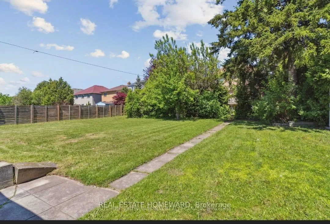 Photo 30 of Unit Main, 104 Crestwood Road, Vaughan, Crestwood-Springfarm-Yorkhill — HOMEH