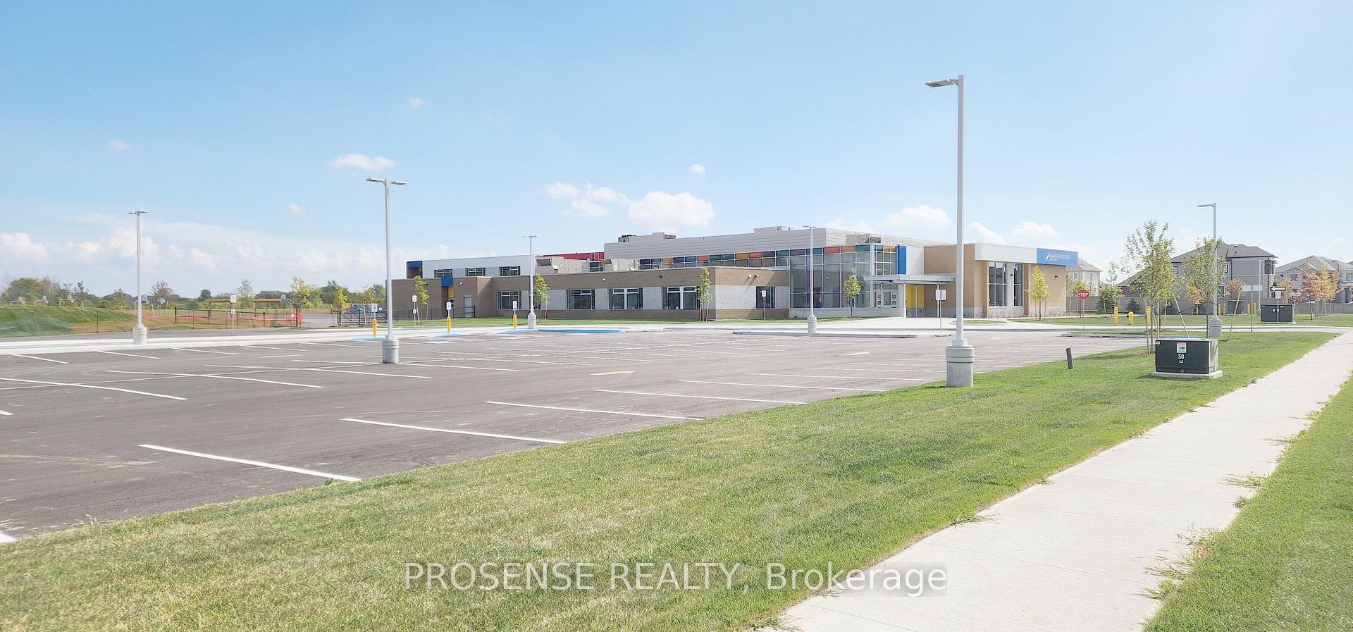Photo 34 of 59 Union Boulevard, Wasaga Beach — HOMEH