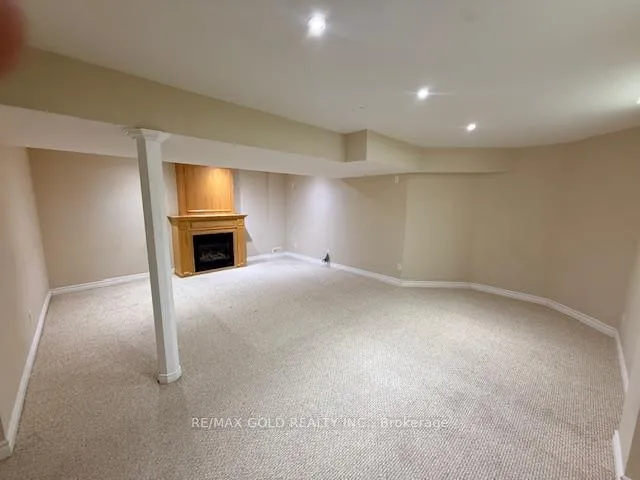 Photo 16 of 758 Grand Banks Drive, Waterloo — HOMEH
