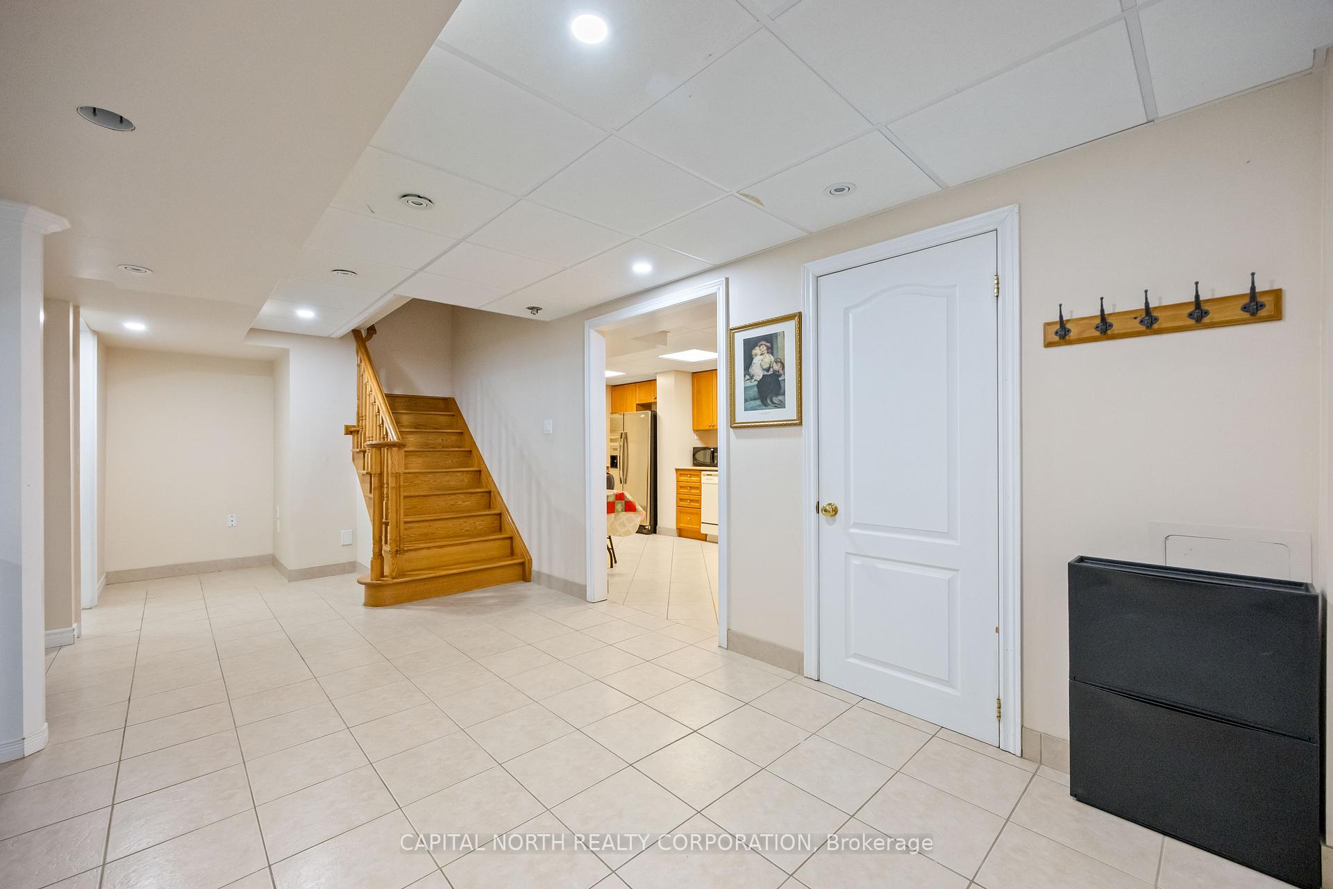 Photo 9 of 65 Amy Court, Vaughan, East Woodbridge — HOMEH