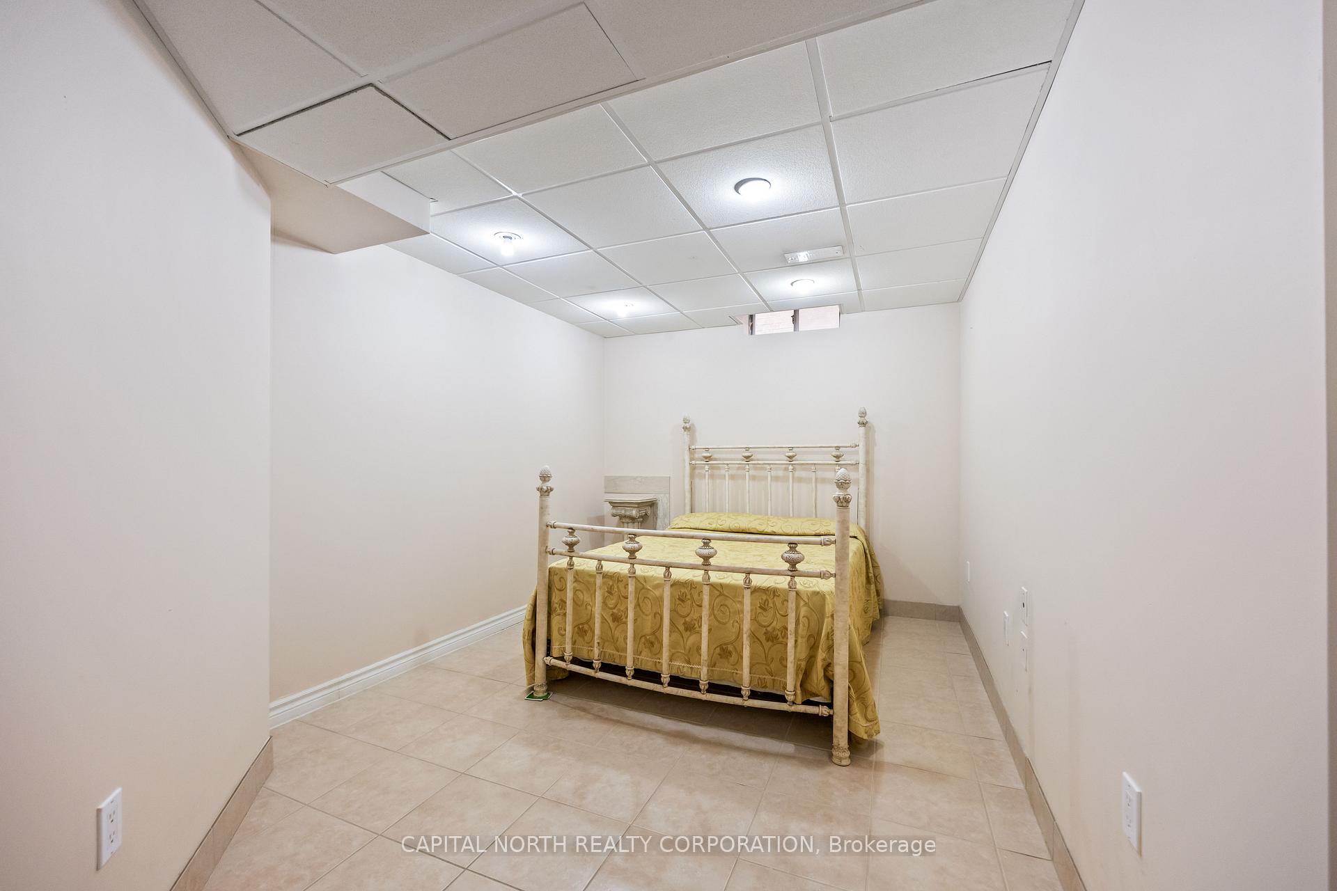 Photo 22 of 65 Amy Court, Vaughan, East Woodbridge — HOMEH