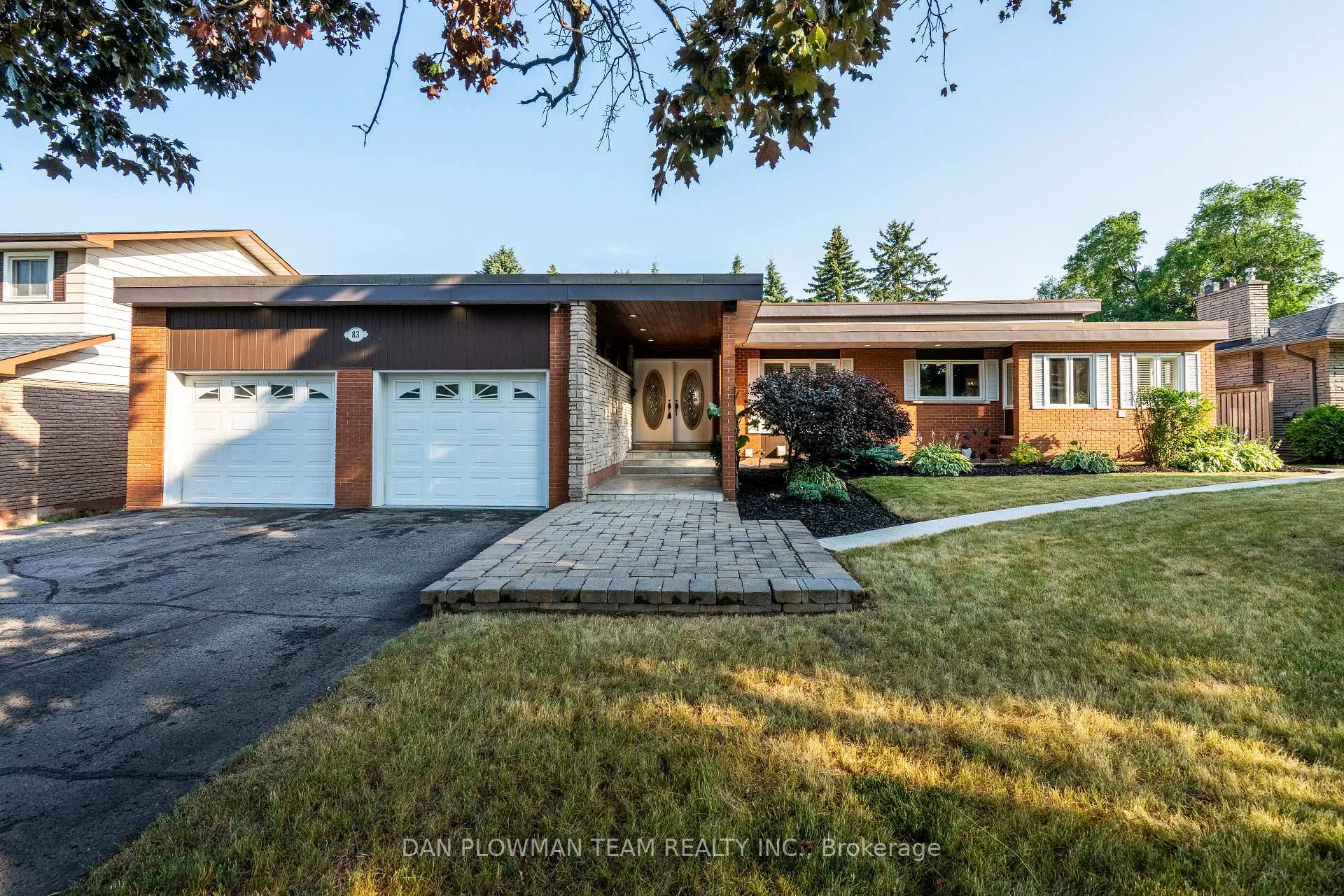 Front of 83 Sherwood Road E