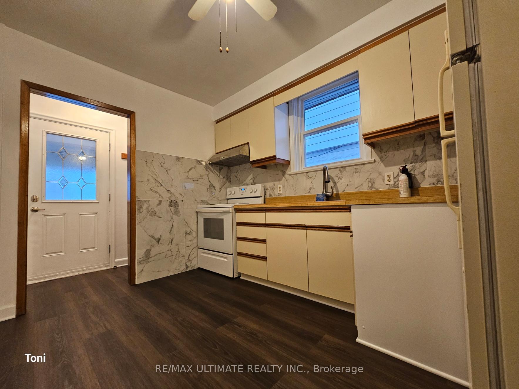 Photo 6 of Unit #main, 193 Gilbert Avenue, Toronto, Caledonia-Fairbank — HOMEH