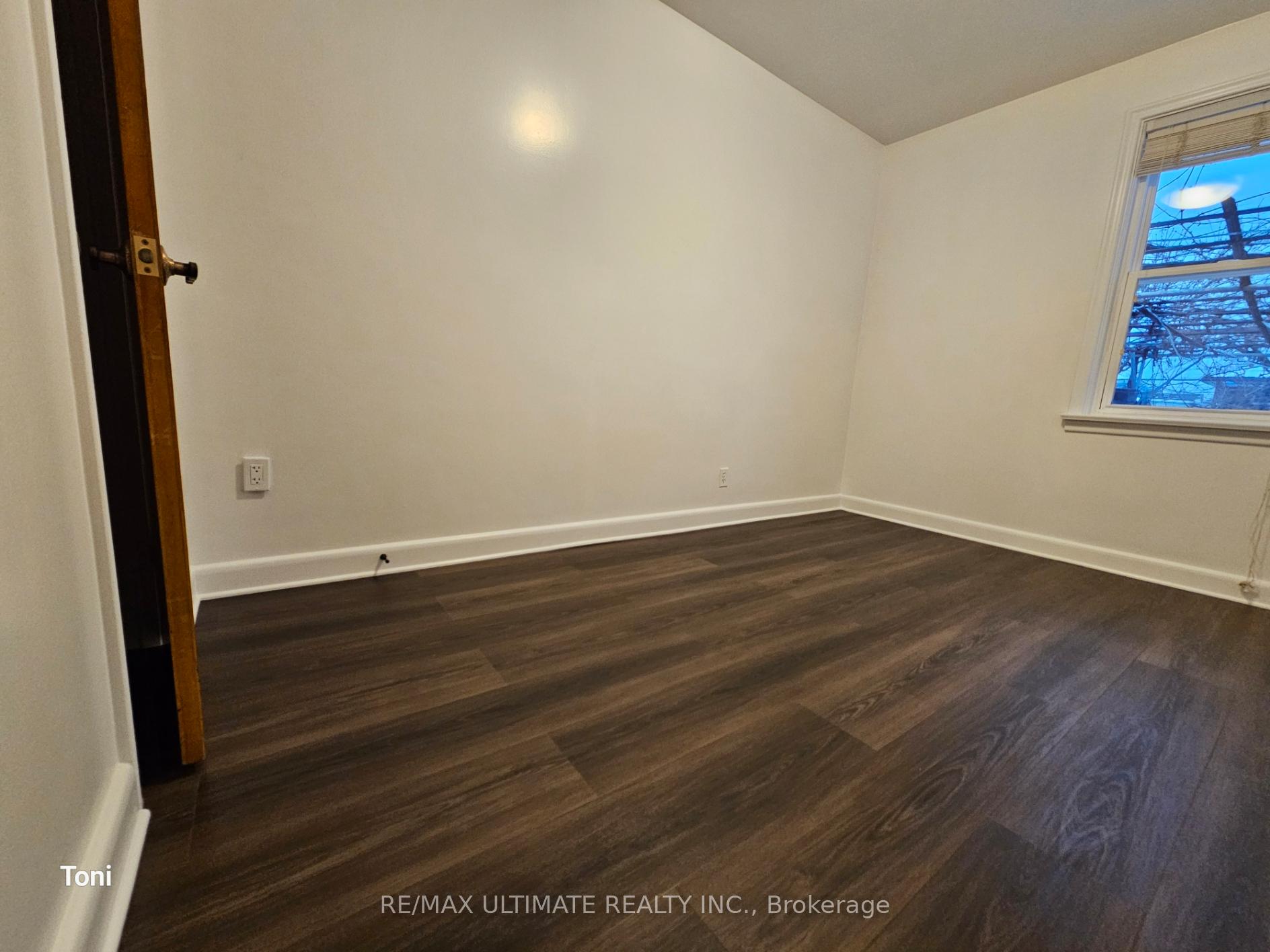 Photo 11 of Unit #main, 193 Gilbert Avenue, Toronto, Caledonia-Fairbank — HOMEH
