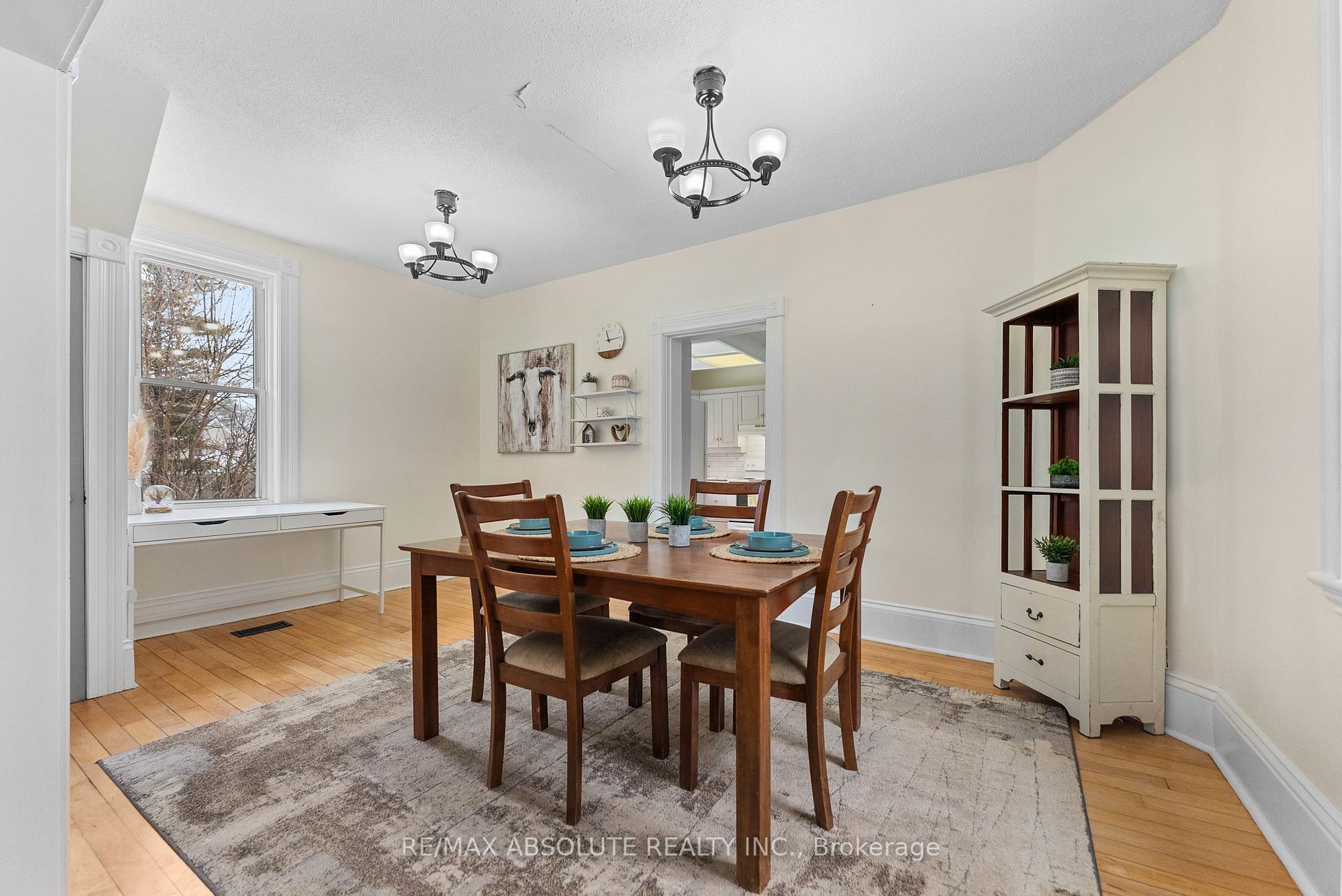 Photo 10 of 134 Victoria Street, Arnprior — HOMEH