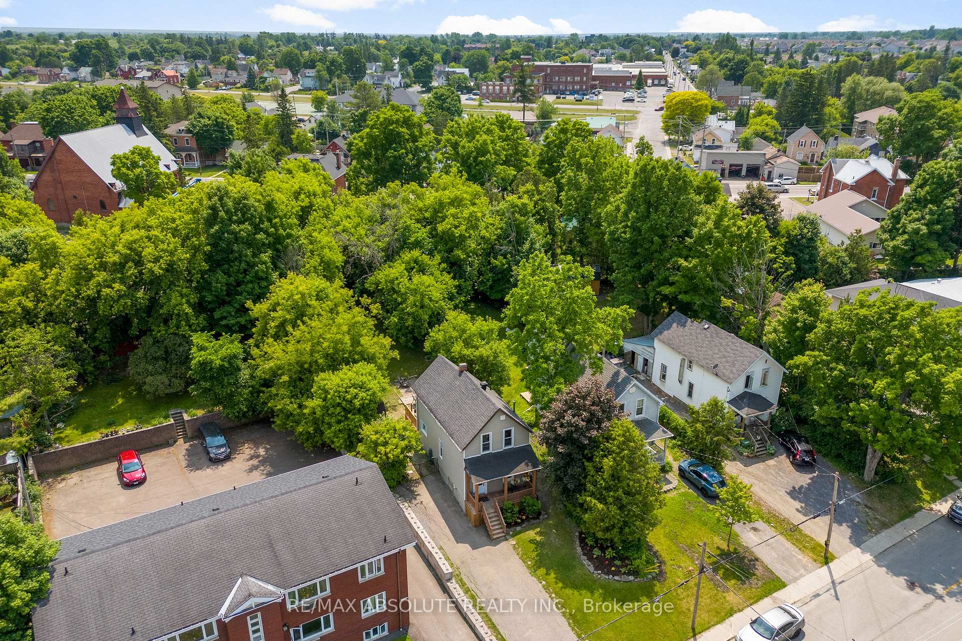 Photo 15 of 134 Victoria Street, Arnprior — HOMEH