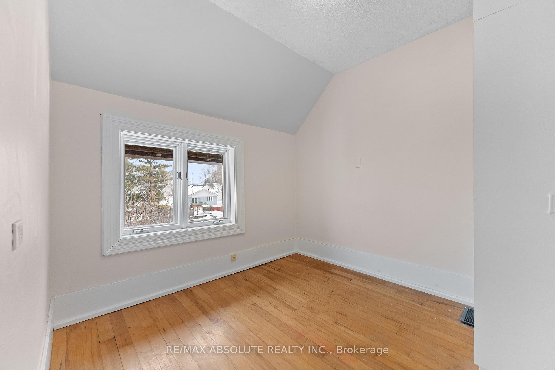 Photo 28 of 134 Victoria Street, Arnprior — HOMEH