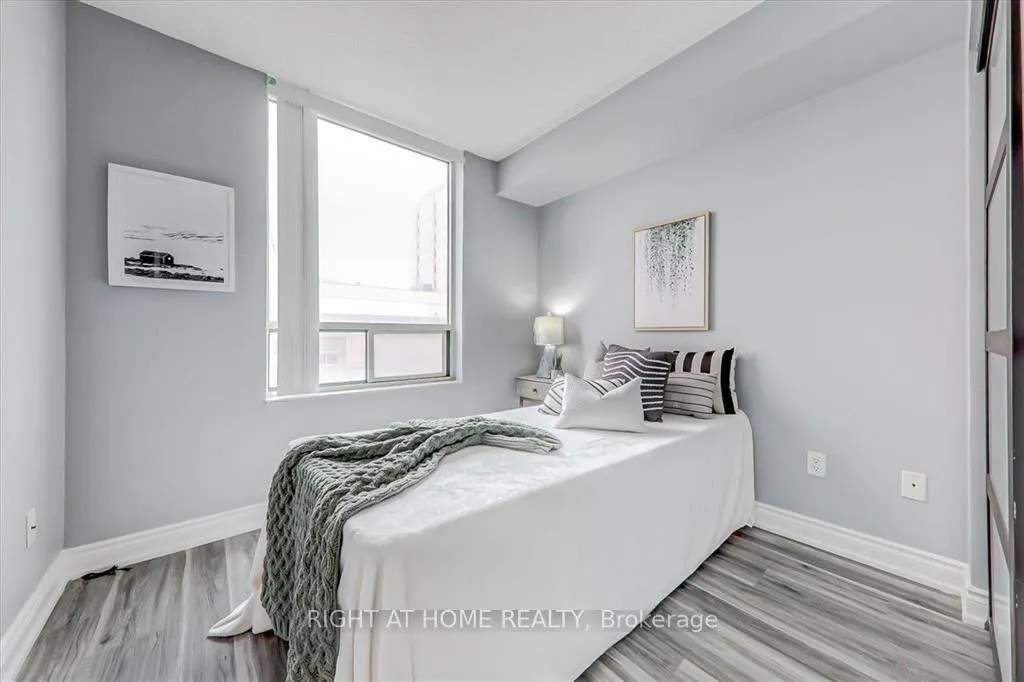 Photo 58 of Unit 305, 265 Enfield Place, Mississauga, City Centre — HOMEH