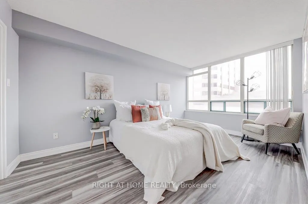 Photo 68 of Unit 305, 265 Enfield Place, Mississauga, City Centre — HOMEH
