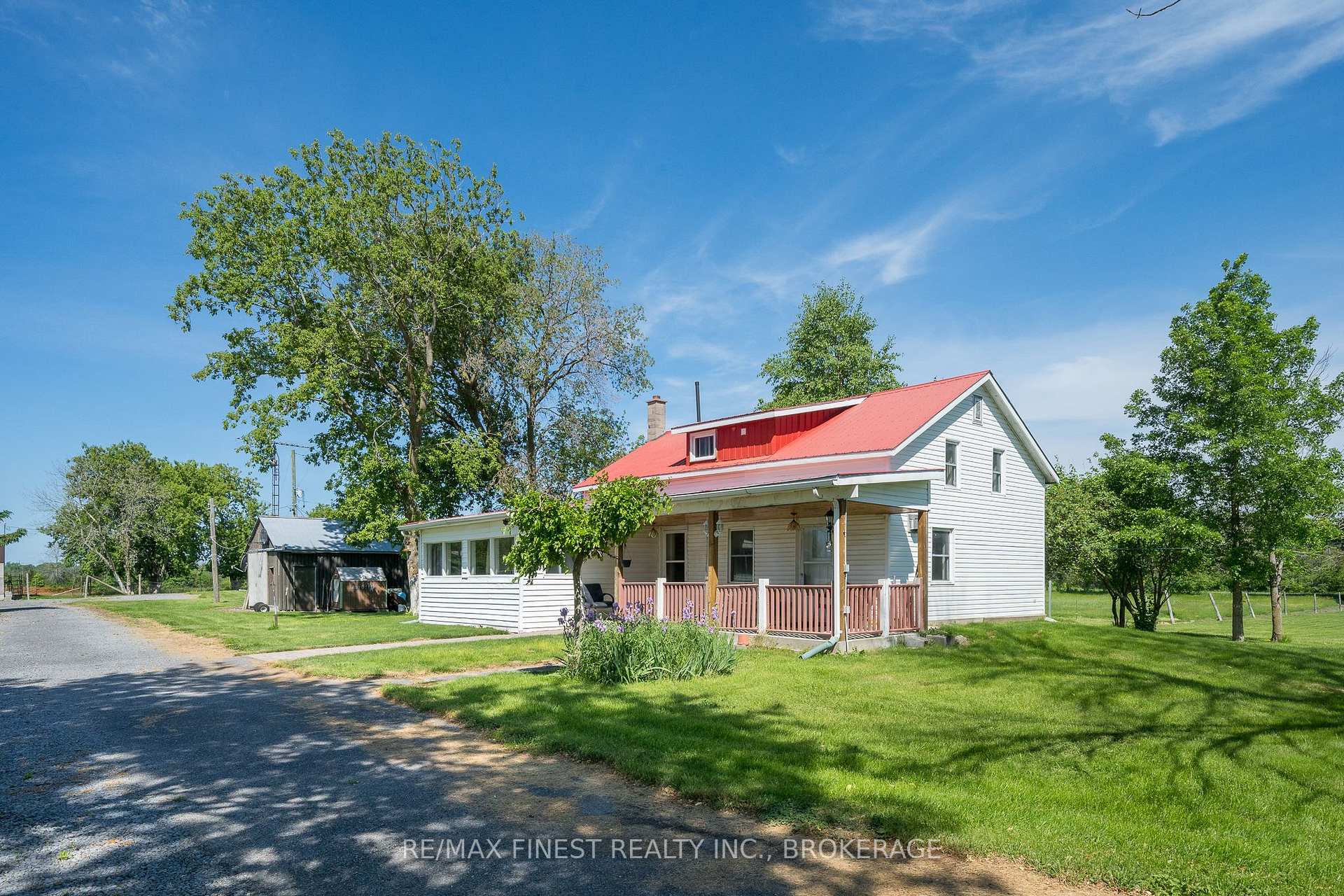 Front of 718 Callaghan Road