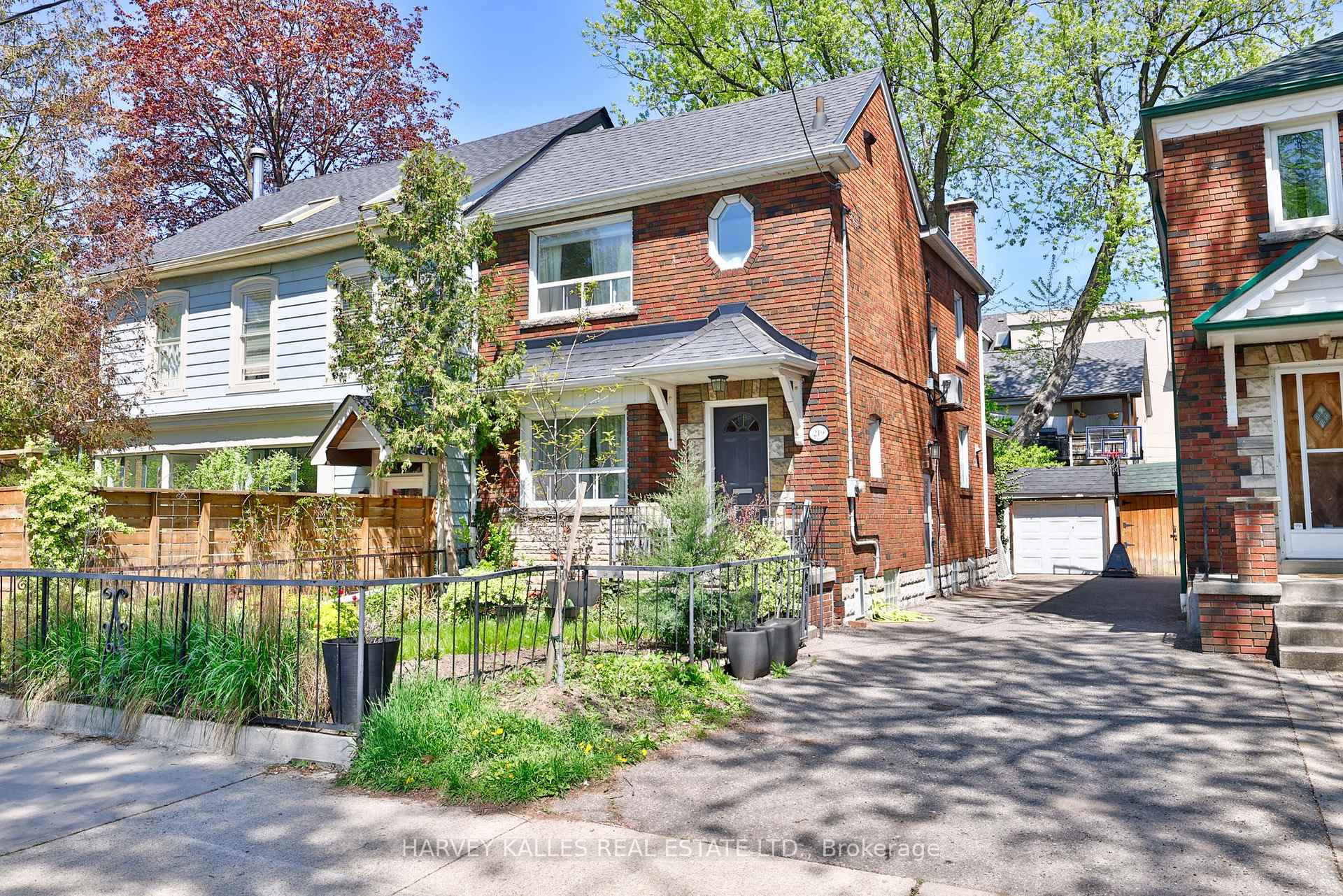 Front of Unit Bsmt, 219 Brunswick Avenue