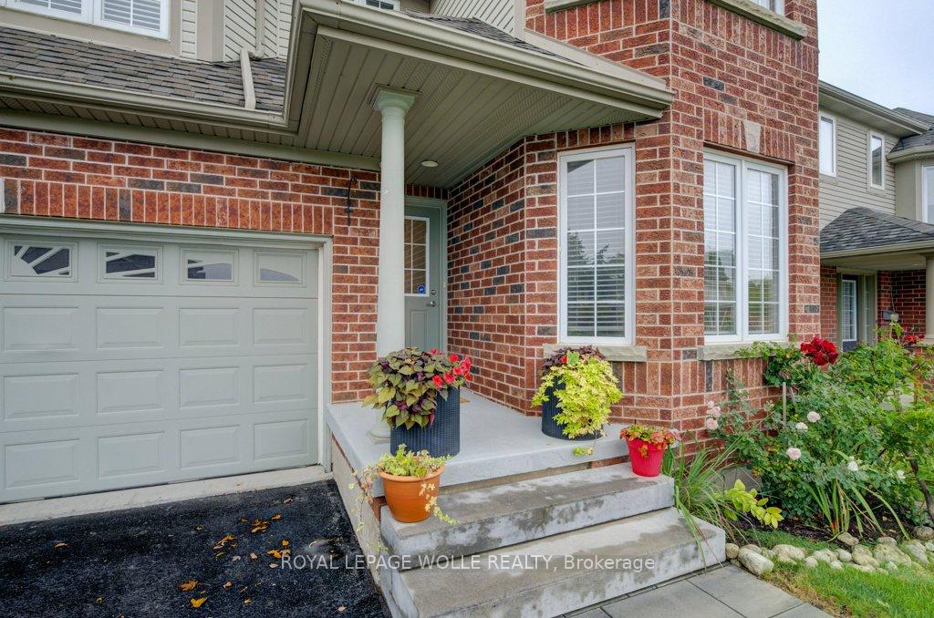 Photo 2 of 704 Shediac Crescent, Waterloo — HOMEH