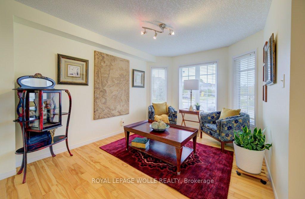 Photo 3 of 704 Shediac Crescent, Waterloo — HOMEH