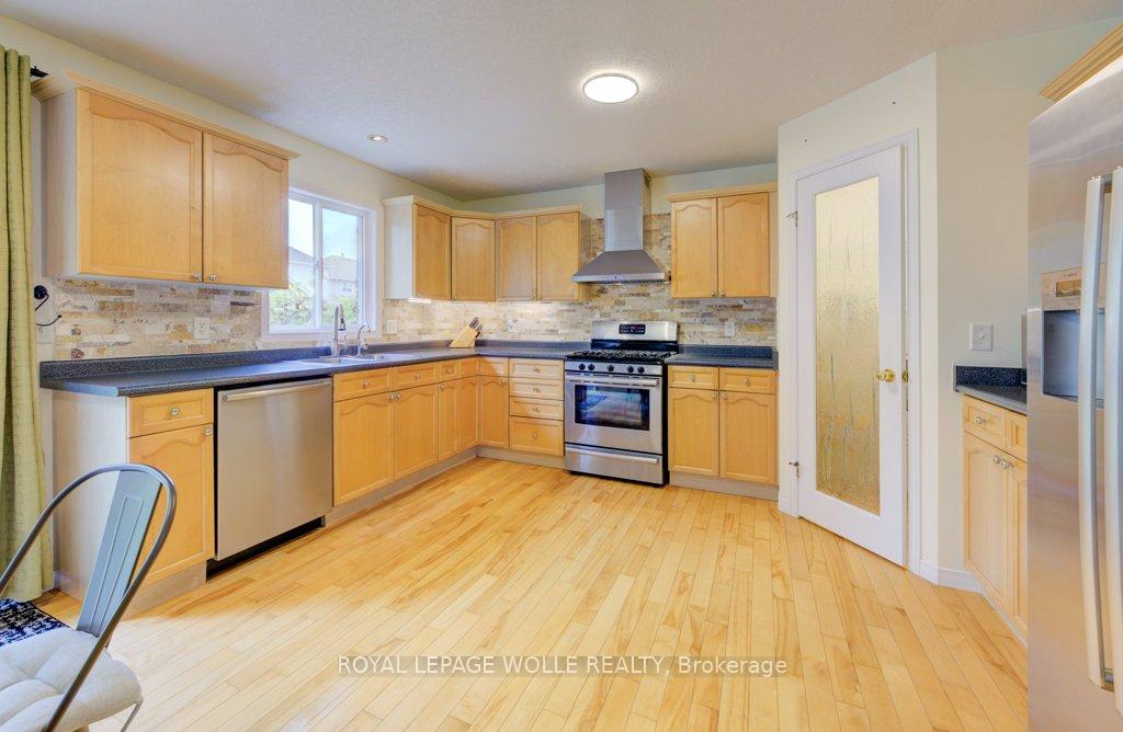 Photo 12 of 704 Shediac Crescent, Waterloo — HOMEH