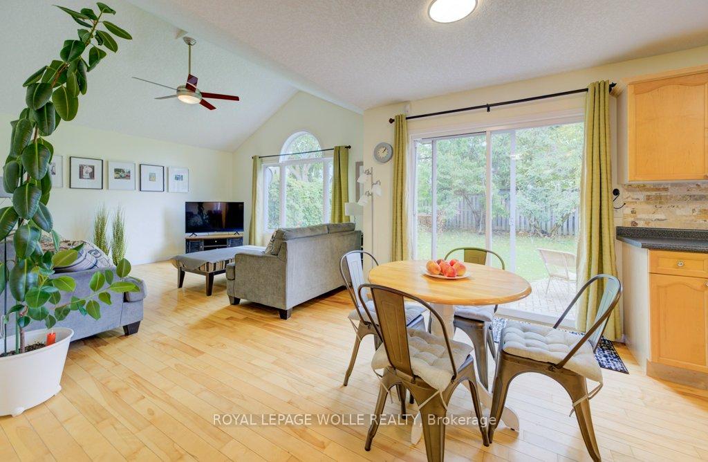 Photo 18 of 704 Shediac Crescent, Waterloo — HOMEH
