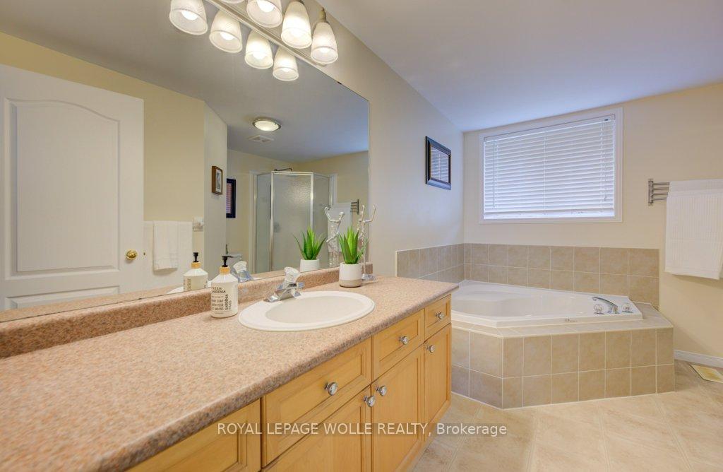 Photo 32 of 704 Shediac Crescent, Waterloo — HOMEH
