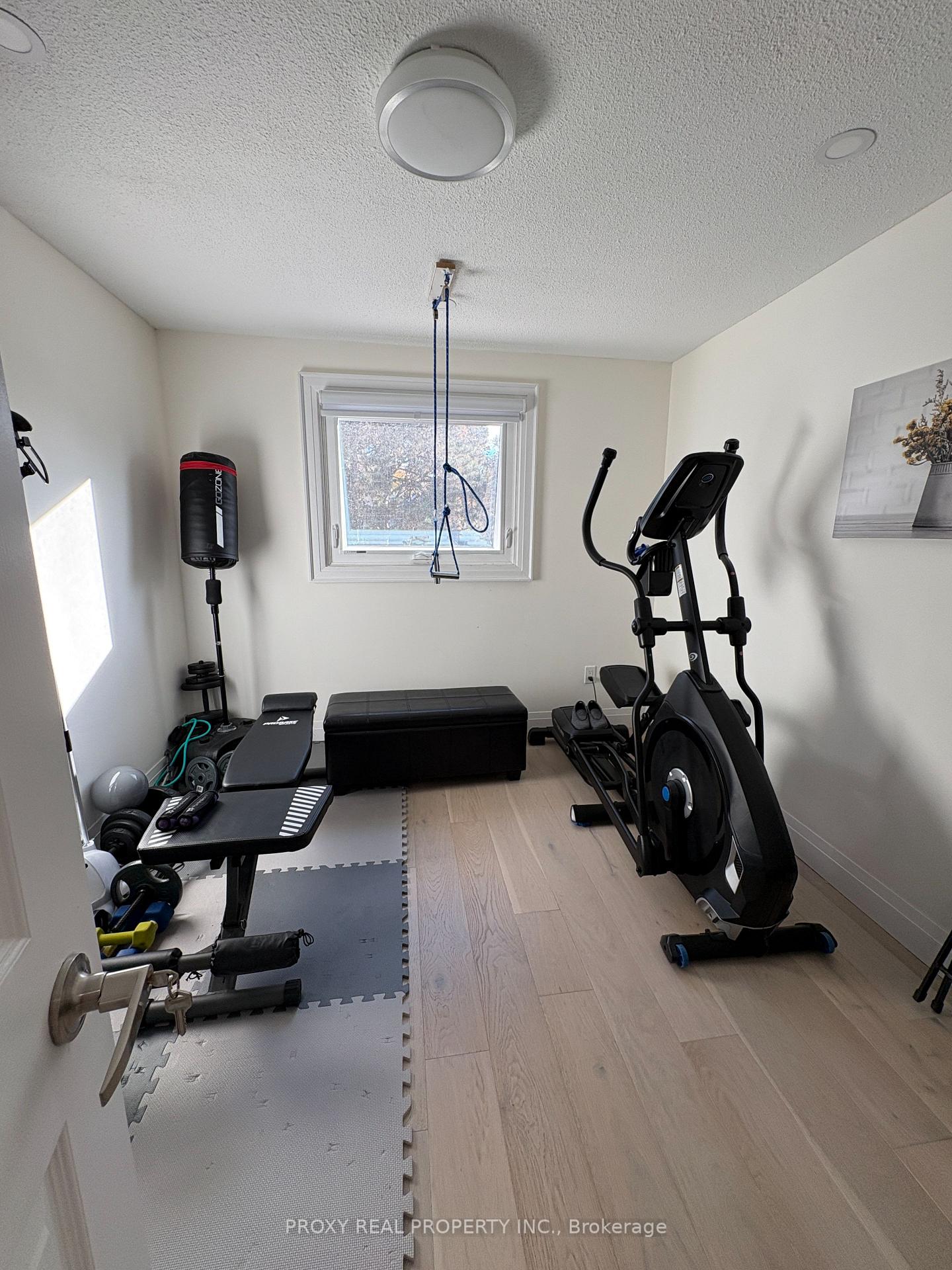 Photo 18 of 79 Mullen Drive, Vaughan, Brownridge — HOMEH