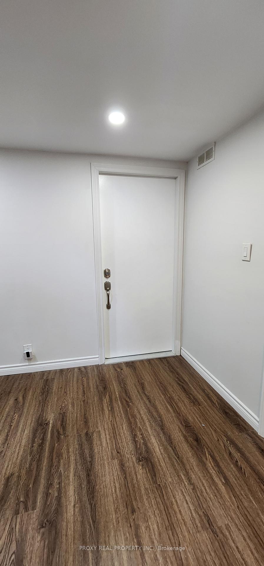 Photo 26 of 79 Mullen Drive, Vaughan, Brownridge — HOMEH