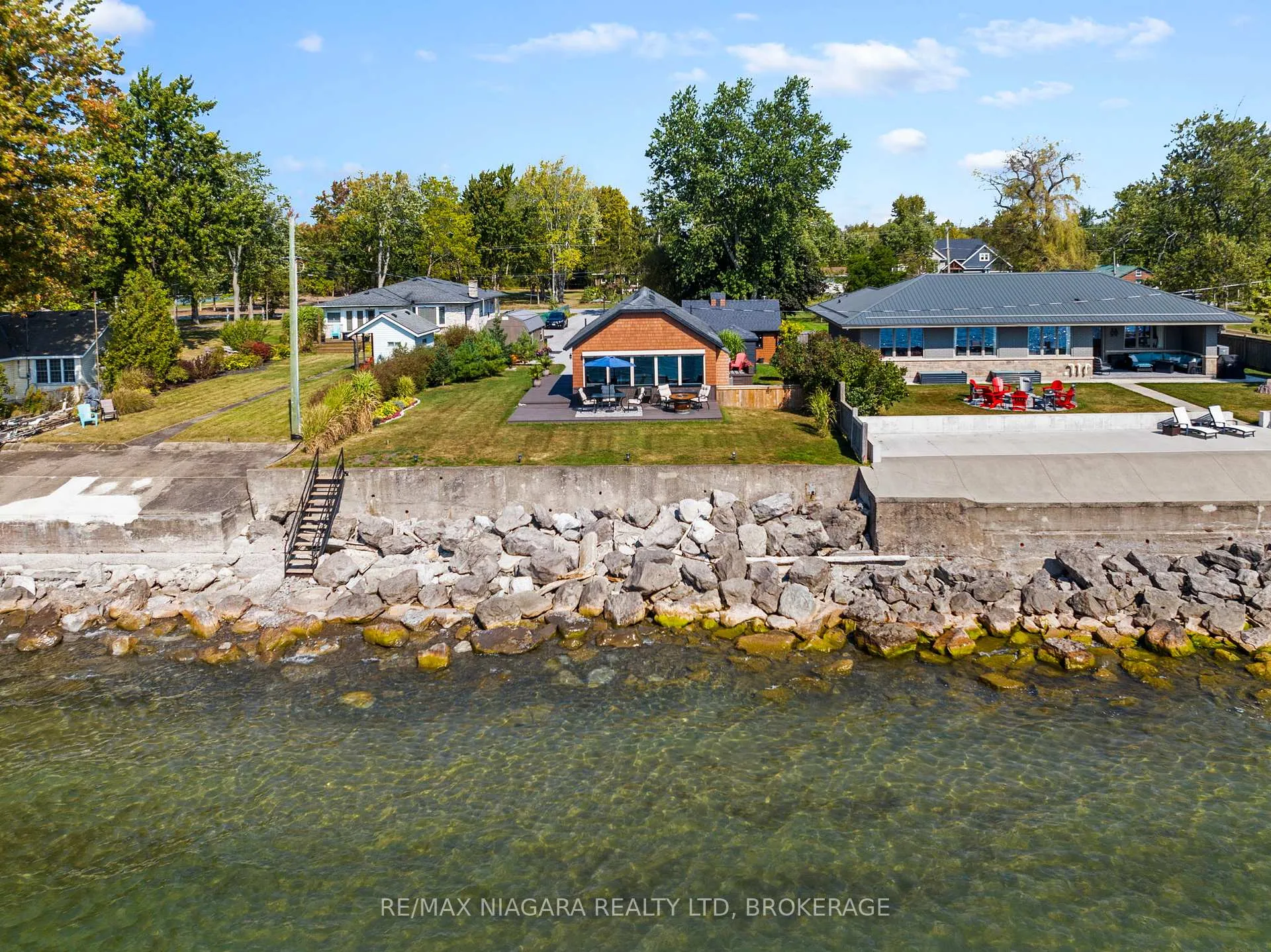 Photo 2 of 10959 Lakeshore Road, Wainfleet, Lakeshore — HOMEH