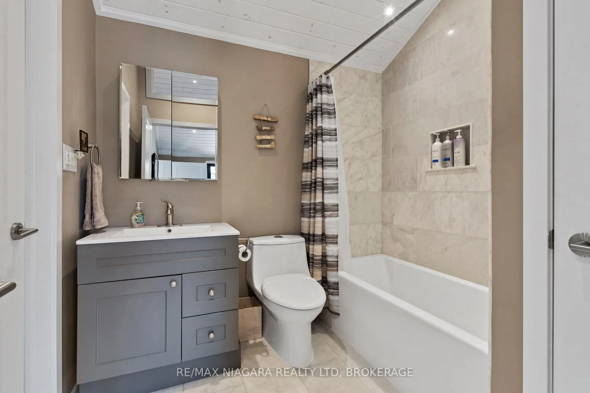 Photo 18 of 10959 Lakeshore Road, Wainfleet, Lakeshore — HOMEH