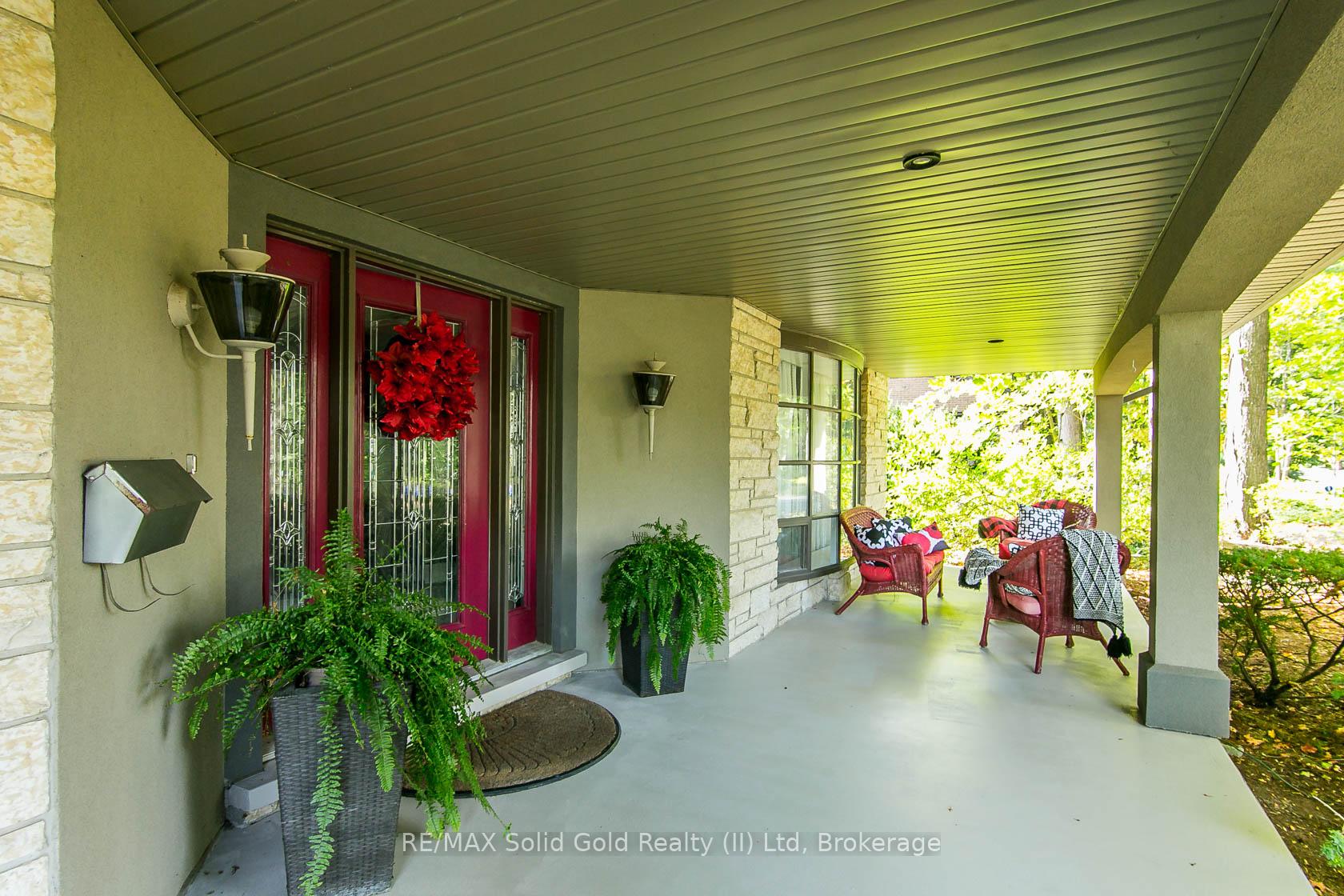 Photo 6 of 358 Green Acres Drive, Waterloo — HOMEH