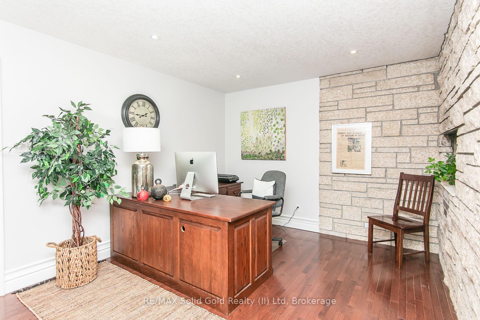 Photo 18 of 358 Green Acres Drive, Waterloo — HOMEH