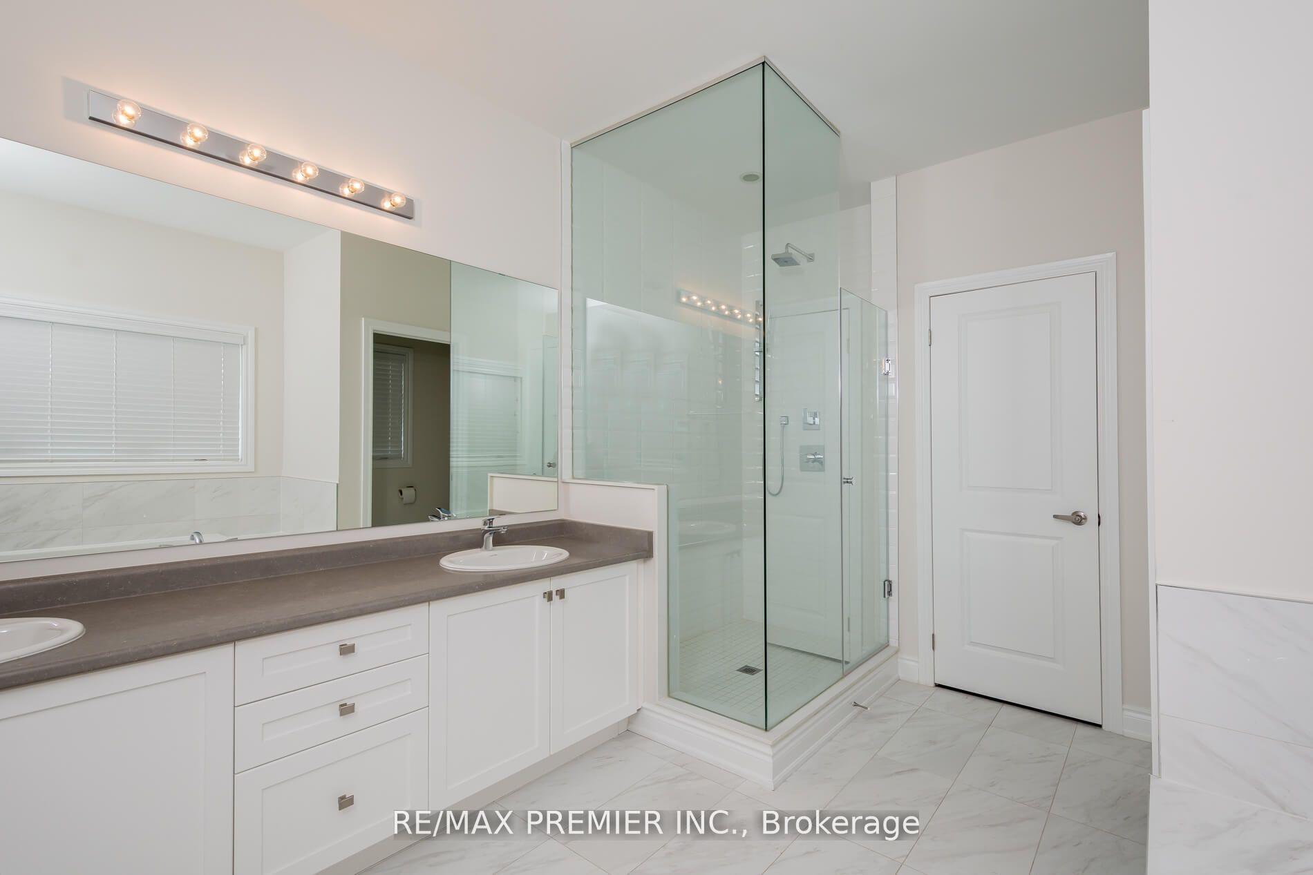 Photo 21 of 115 Rotondo Crescent, Vaughan, Kleinburg — HOMEH
