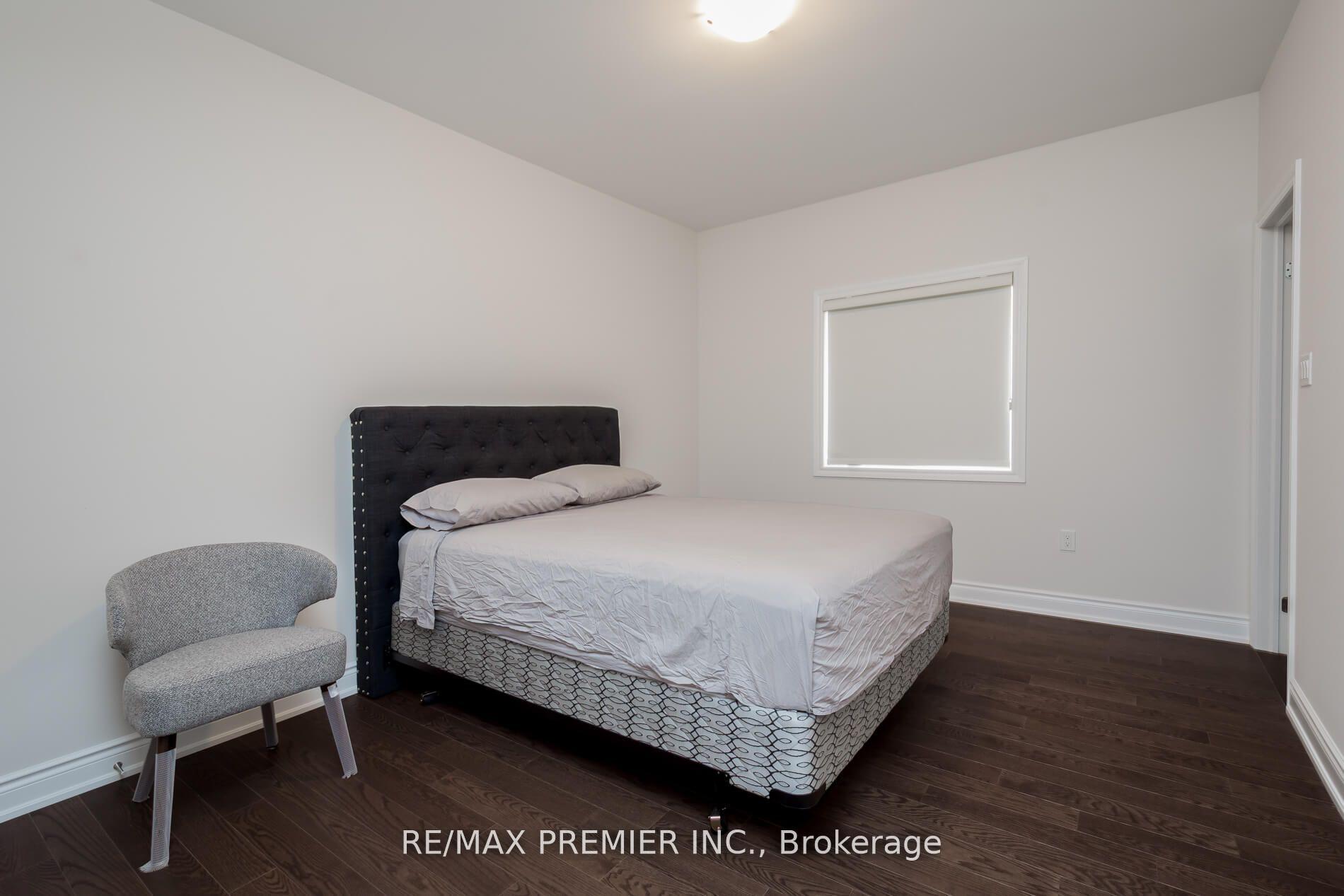 Photo 22 of 115 Rotondo Crescent, Vaughan, Kleinburg — HOMEH