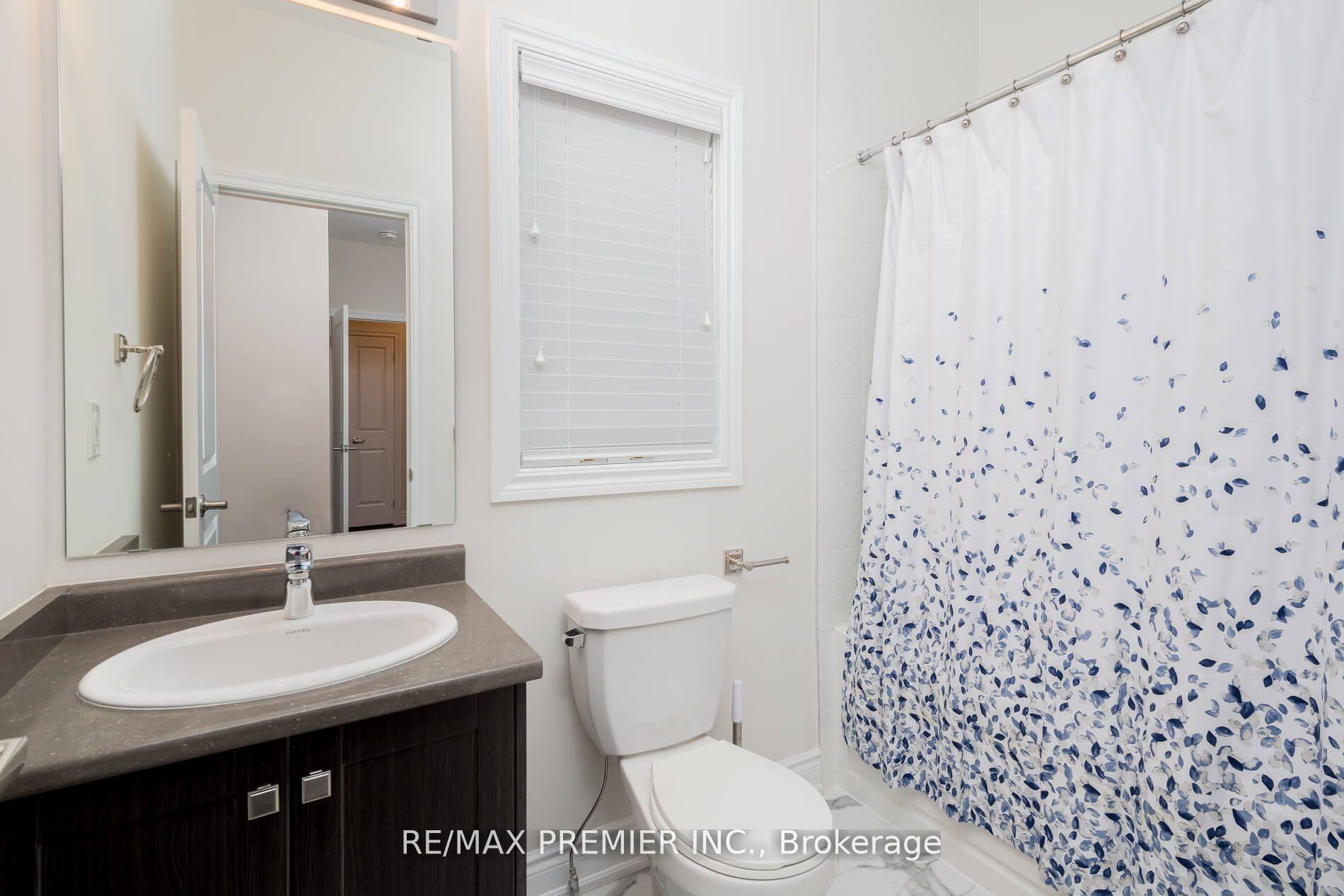 Photo 29 of 115 Rotondo Crescent, Vaughan, Kleinburg — HOMEH