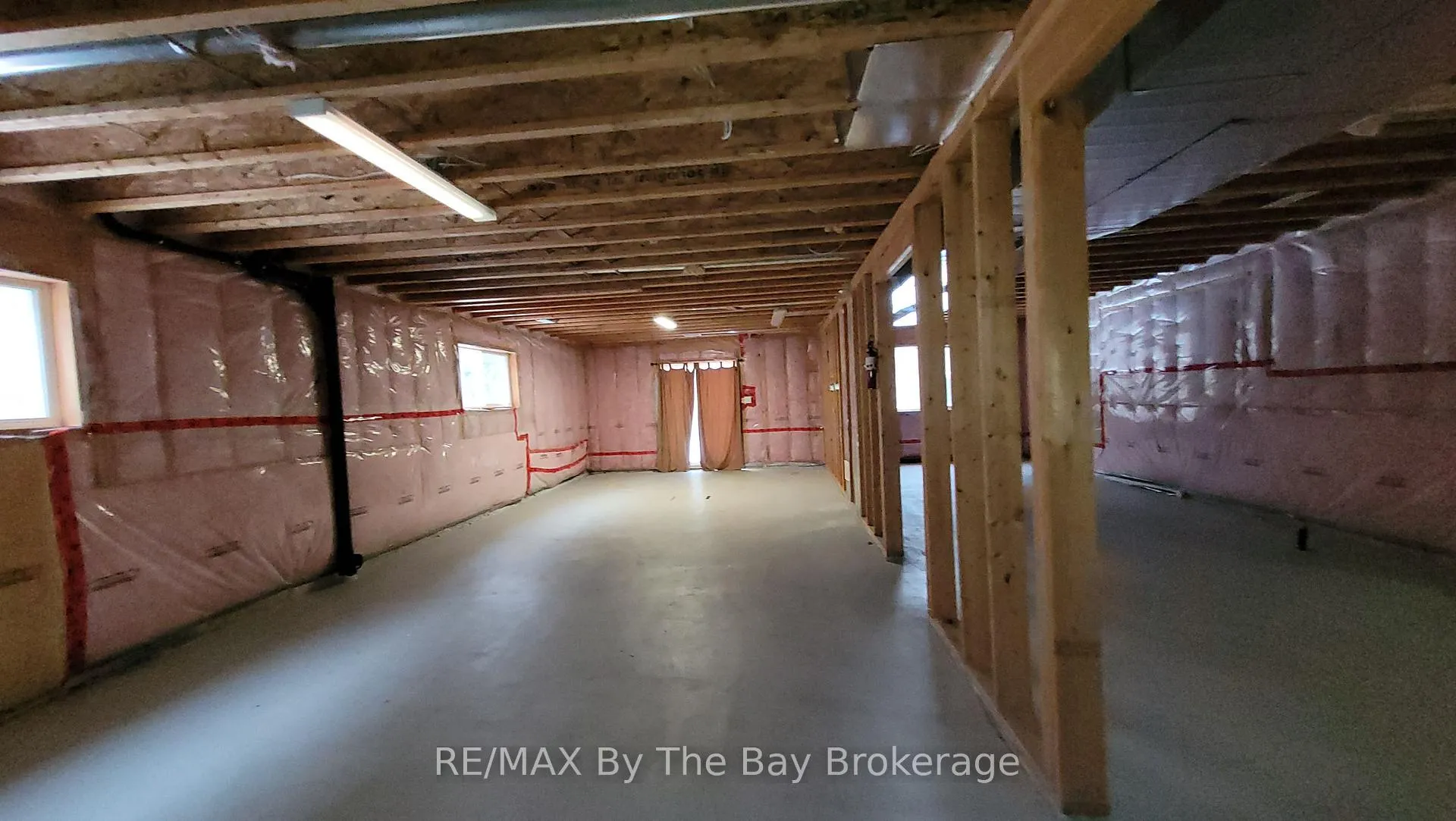 Photo 26 of 42 Tona Trail, Wasaga Beach — HOMEH