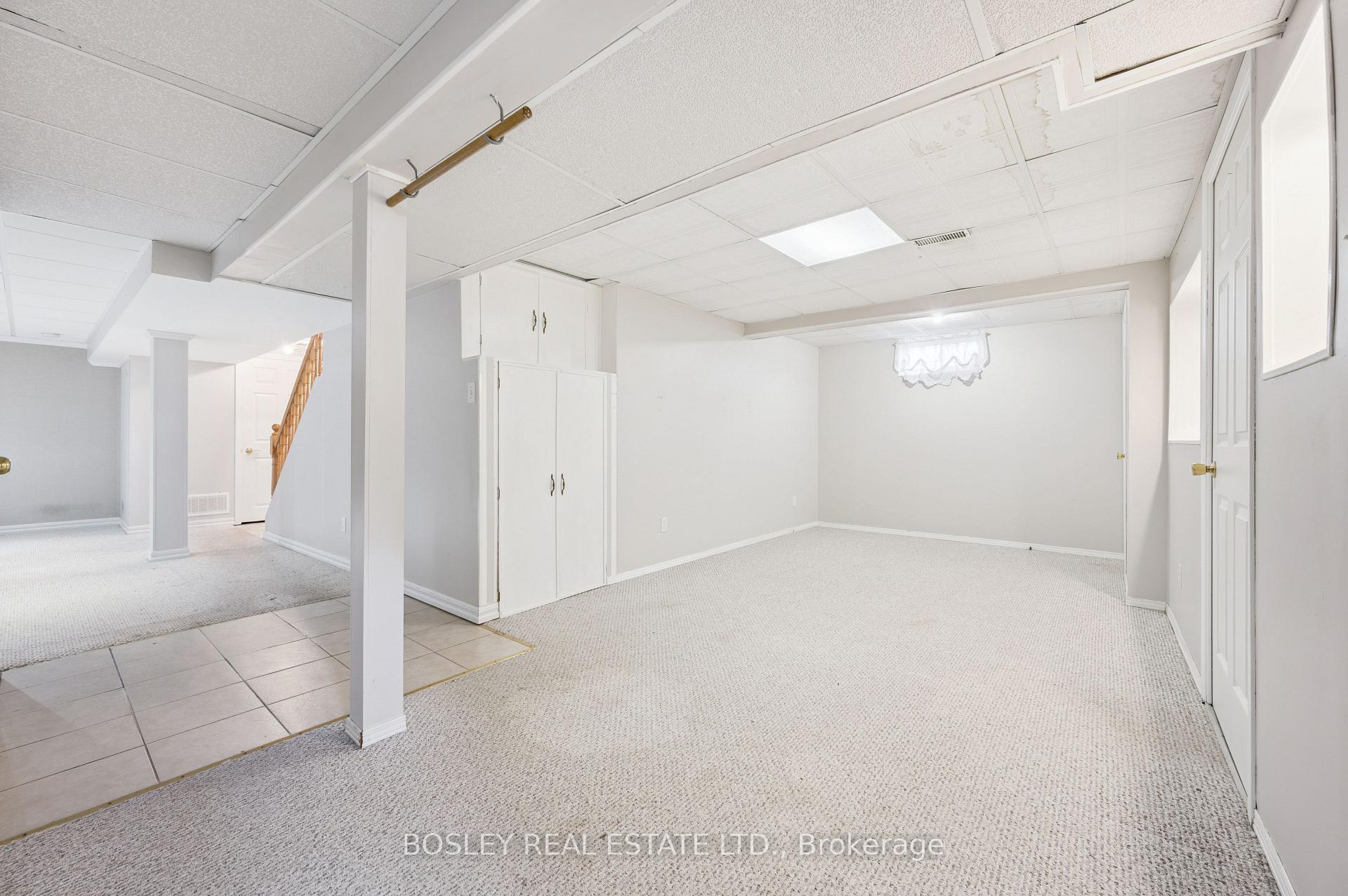 Photo 26 of 528 Fallingbrook Drive, Waterloo — HOMEH