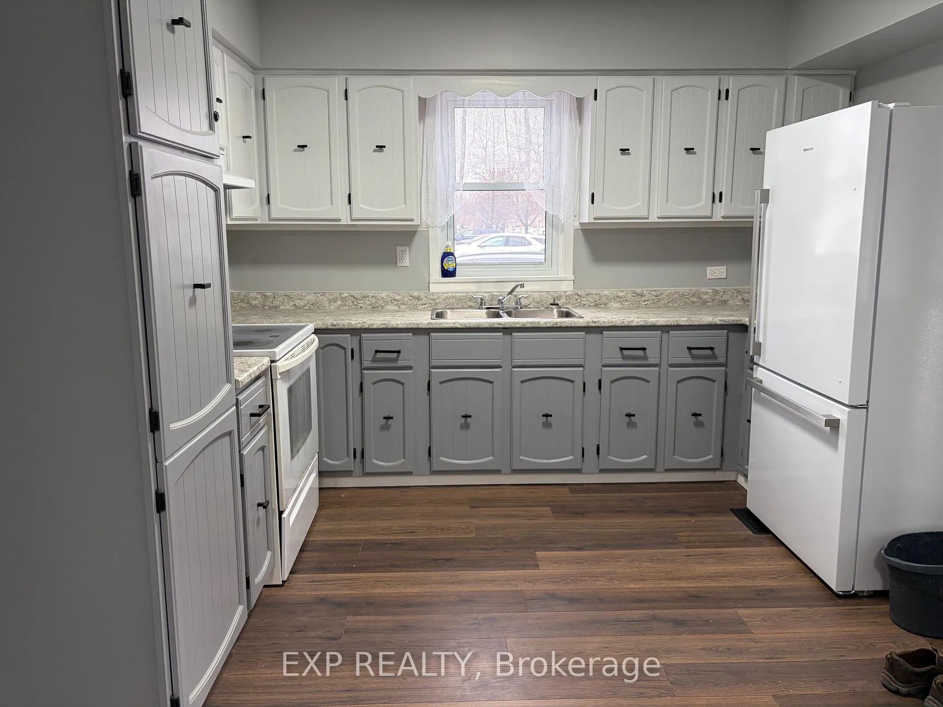 Photo 8 of 436 Thorold Road, Welland, N. Welland — HOMEH