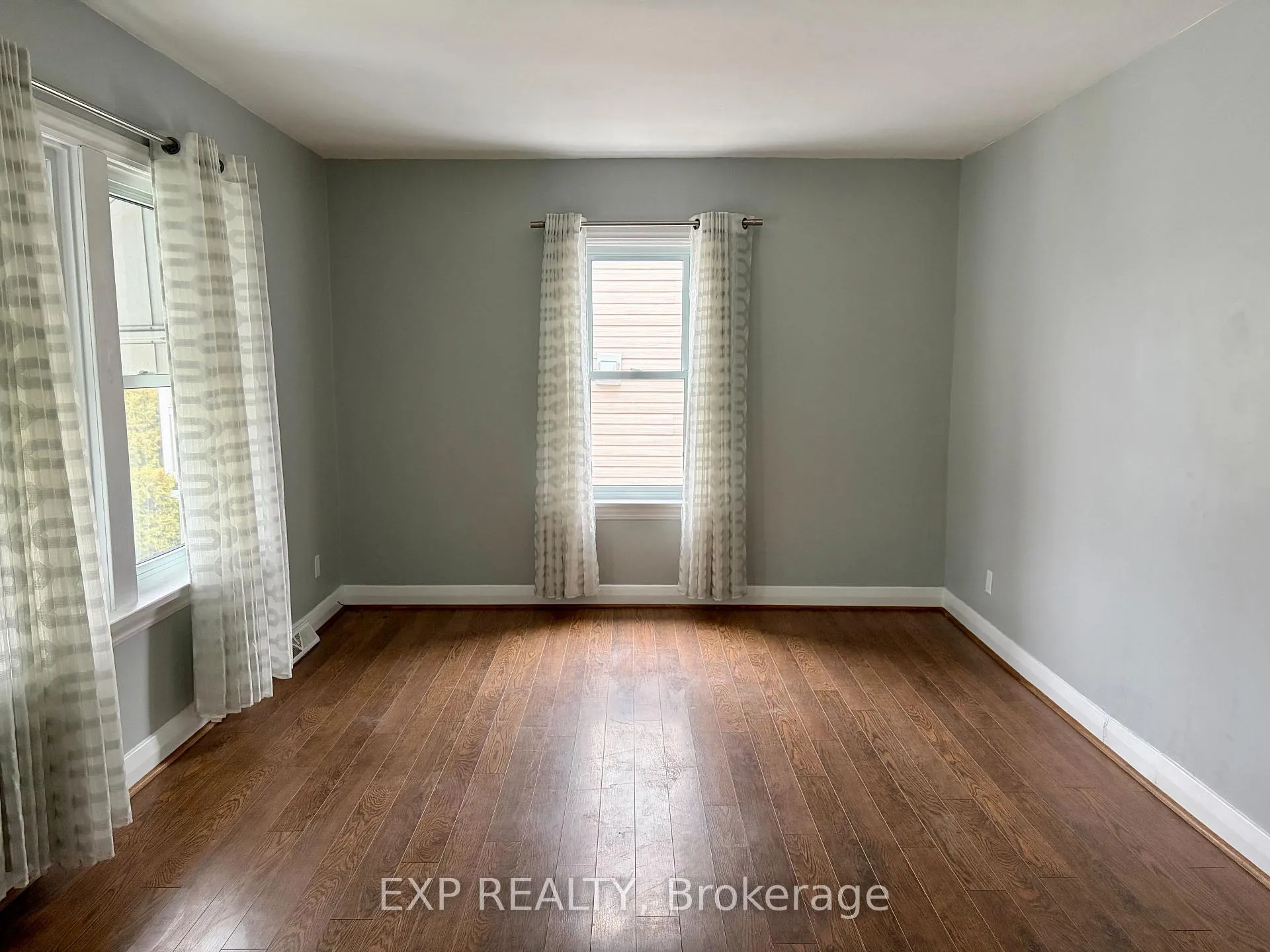Photo 9 of 436 Thorold Road, Welland, N. Welland — HOMEH