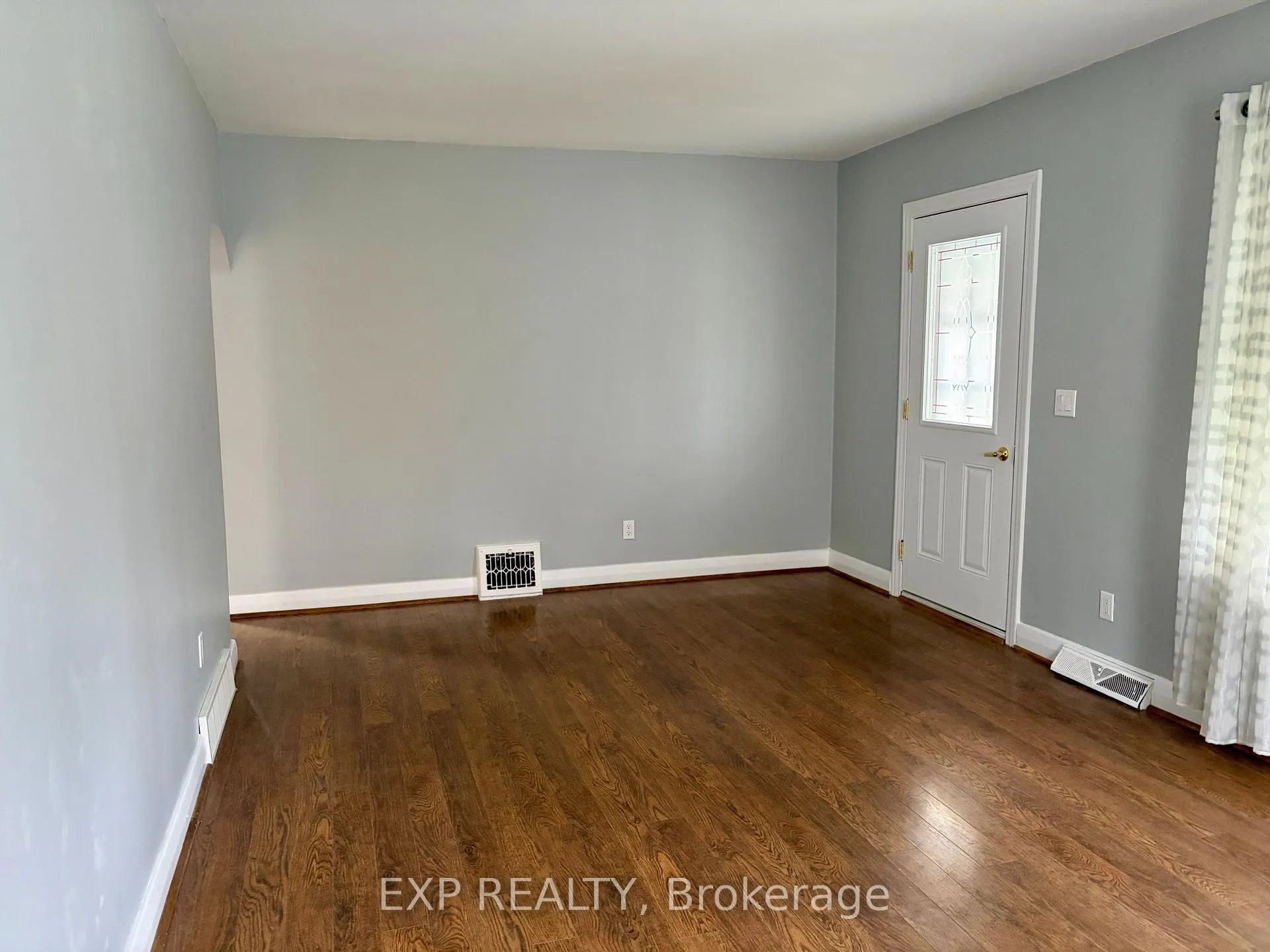 Photo 11 of 436 Thorold Road, Welland, N. Welland — HOMEH