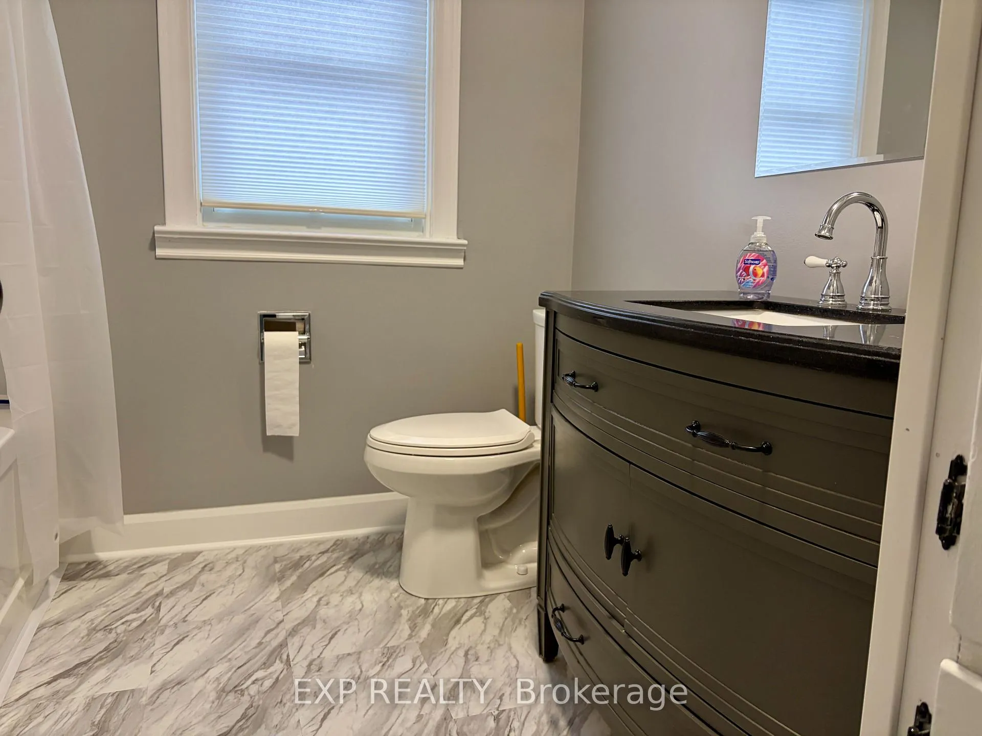 Photo 17 of 436 Thorold Road, Welland, N. Welland — HOMEH